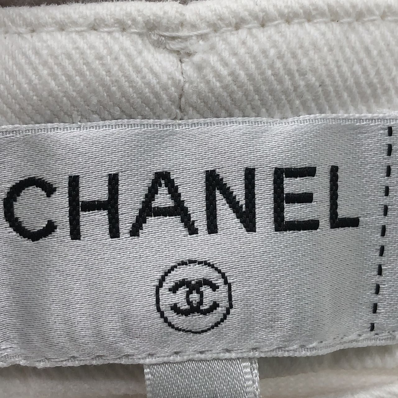 Chanel Chanel Solid Color Button Straight-leg Women Jeans K26WX Size 24" / US 00 / IT 34 - 5 Thumbnail