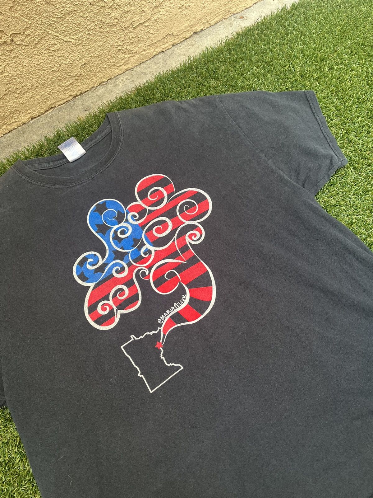 Vintage VTG 00’s / Y2K Legacy Glassworks Faded Black Tee Size US XL / EU 56 / 4 - 2 Thumbnail