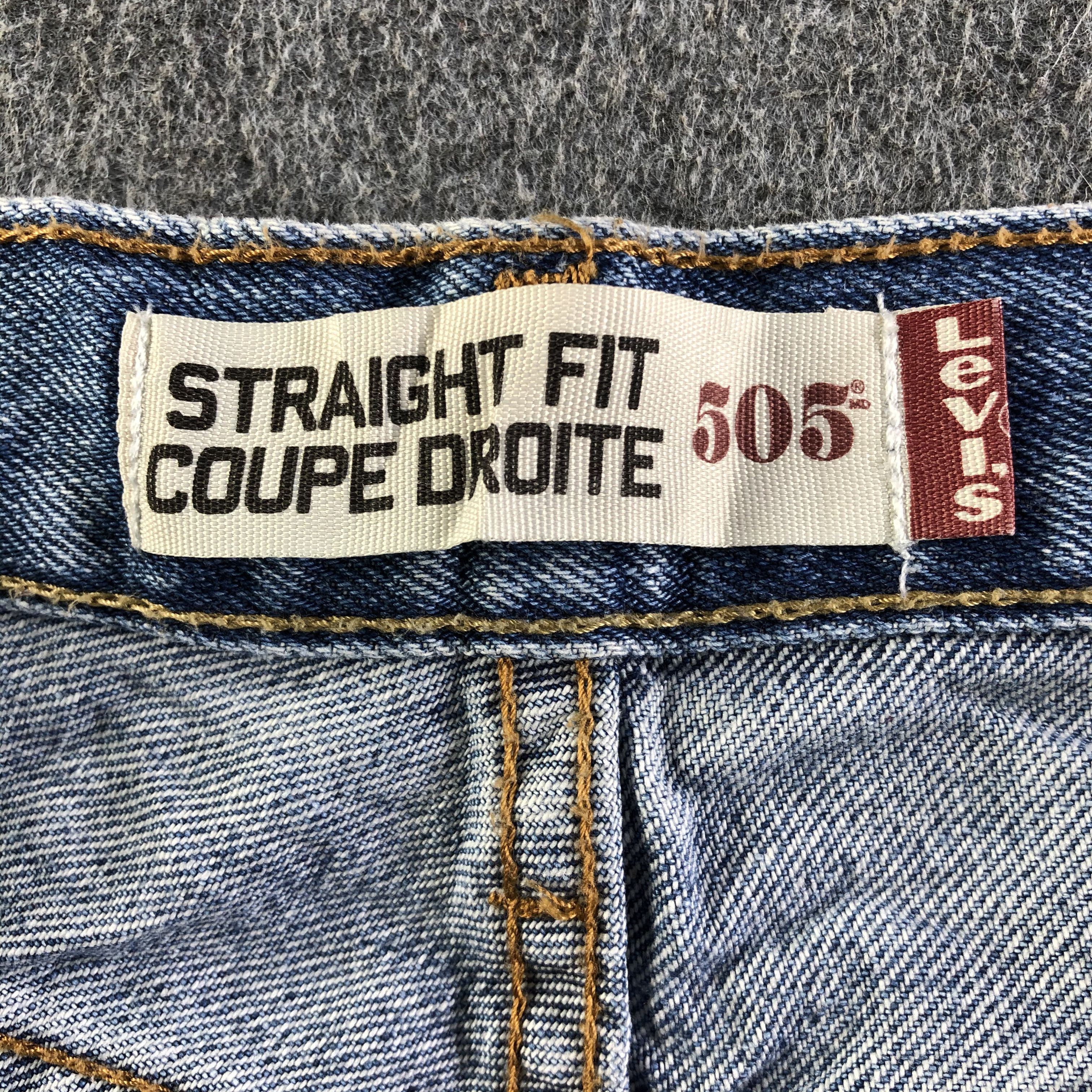 Levi's Vintage Blue Wash Levis 505 Jeans-J4509 Size US 33 - 9 Thumbnail