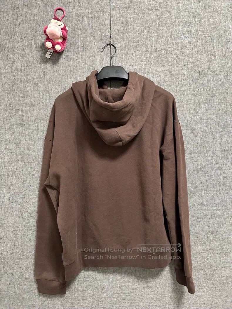 Louis Vuitton Louis Vuitton Bee cartoon brown sweatshirt Size US XL / EU 56 / 4 - 2 Thumbnail