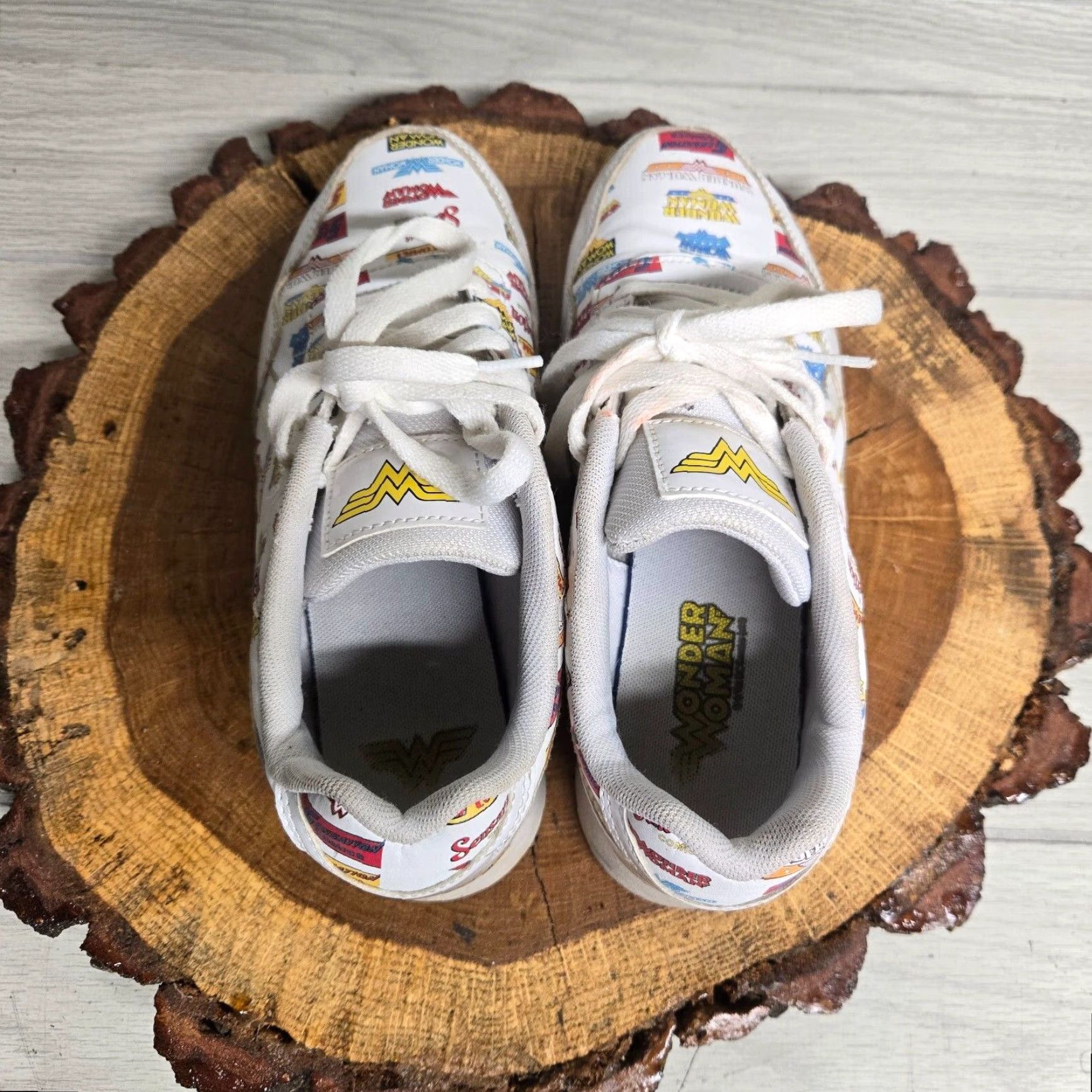 Reebok VINTAGE Reebok Women’s Sneakers Size 7.5 Activewear Casual Athletic CrossFit Running Summer White Wonder Woman Graphic Size US 7.5 / IT 37.5 - 6 Thumbnail