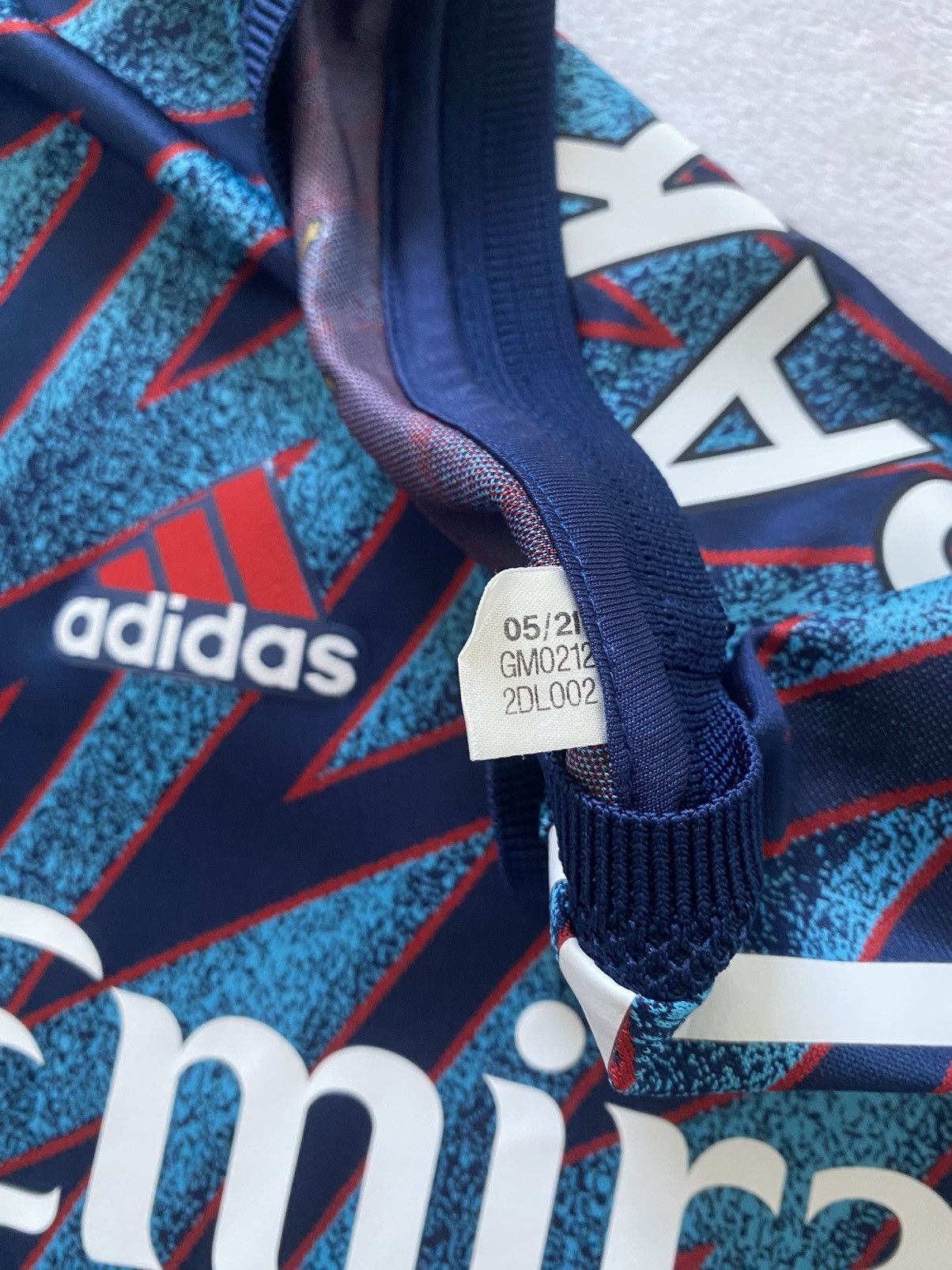 Adidas Arsenal Saka 2021 22 third PLAYER VERSION jersey Size US S / EU 44-46 / 1 - 9 Thumbnail