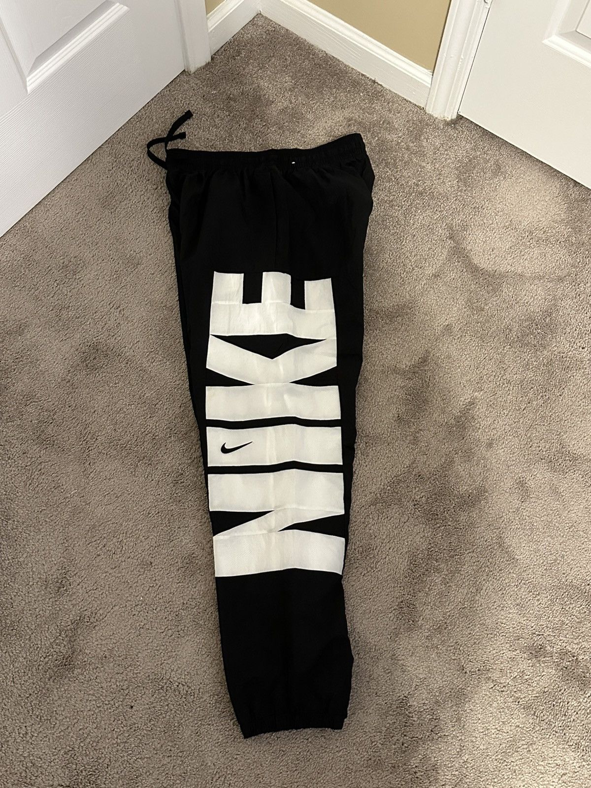 Nike Nike Track Pants Size US 32 / EU 48 - 2 Thumbnail