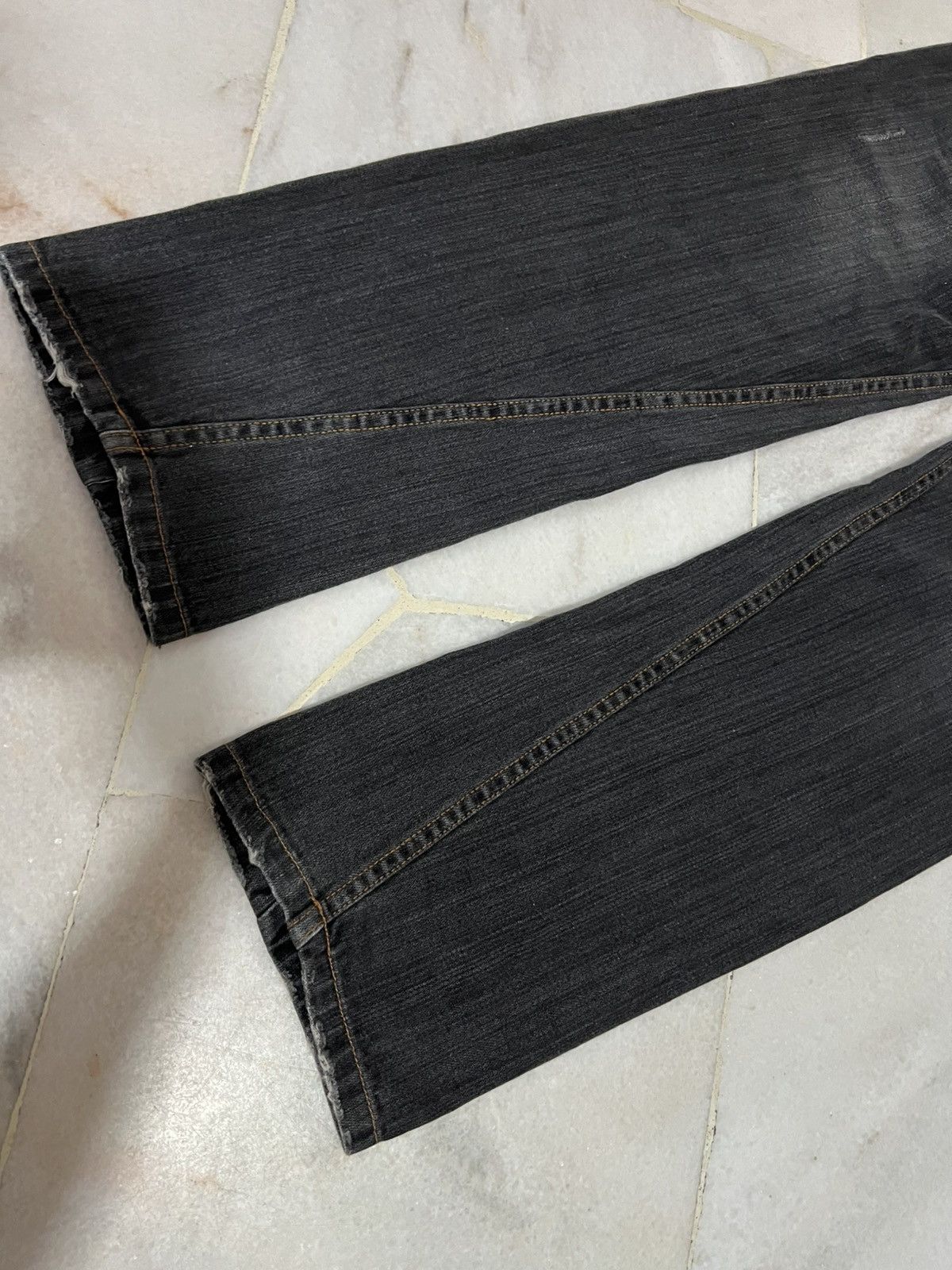 Japanese Brand 💥Double Waist💥90’s Nylaus Twist Leg distress Faded Jean Size US 33 - 16 Thumbnail