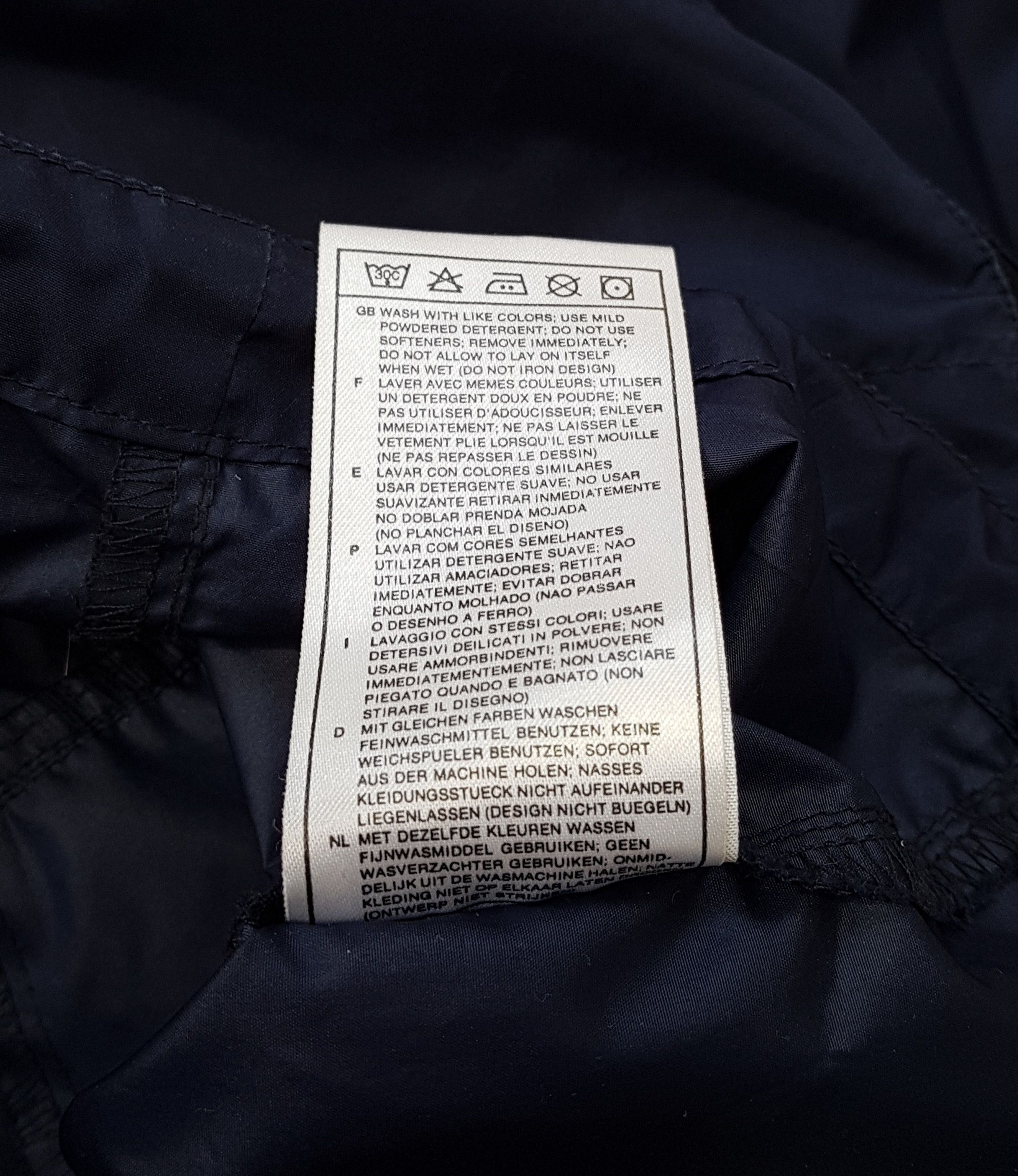 Nike Nike Alpha Project RARE Windbreaker Jacket sz L Size US L / EU 52-54 / 3 - 18 Thumbnail