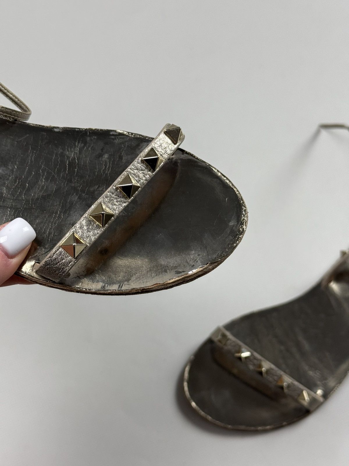 Valentino Valentino Garavani Ladies Studded Flats Sandals Size 35 Size US 5 / IT 35 - 16 Thumbnail