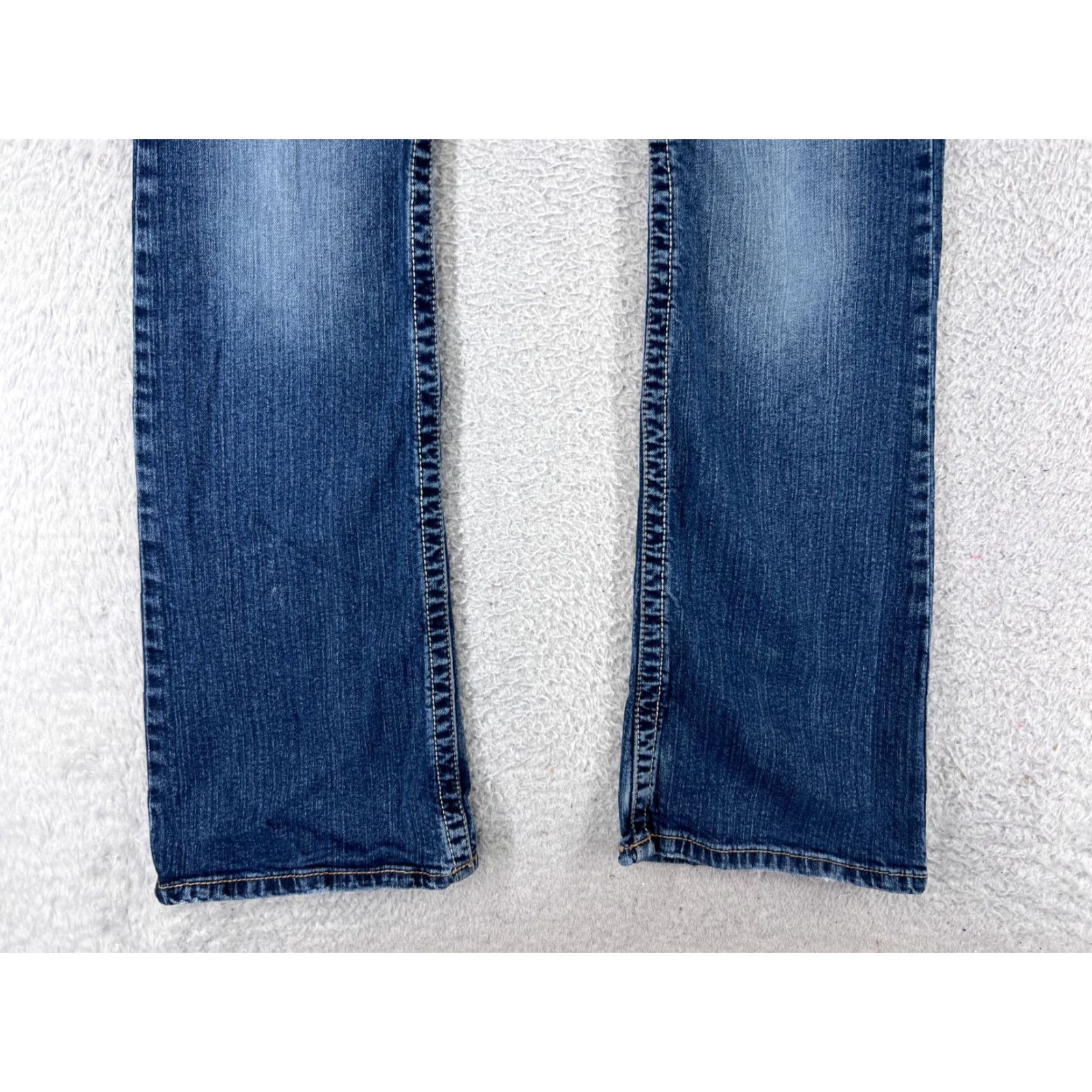 Vintage Rue 27 Blue Denim Jeans Mid Rise Boot Medium Wash Cotton Blend Women's Jeans Rue 27 Blue Denim Bootcut 5-Pocket Girls? Size 27" / US 4 / IT 40 - 5 Thumbnail