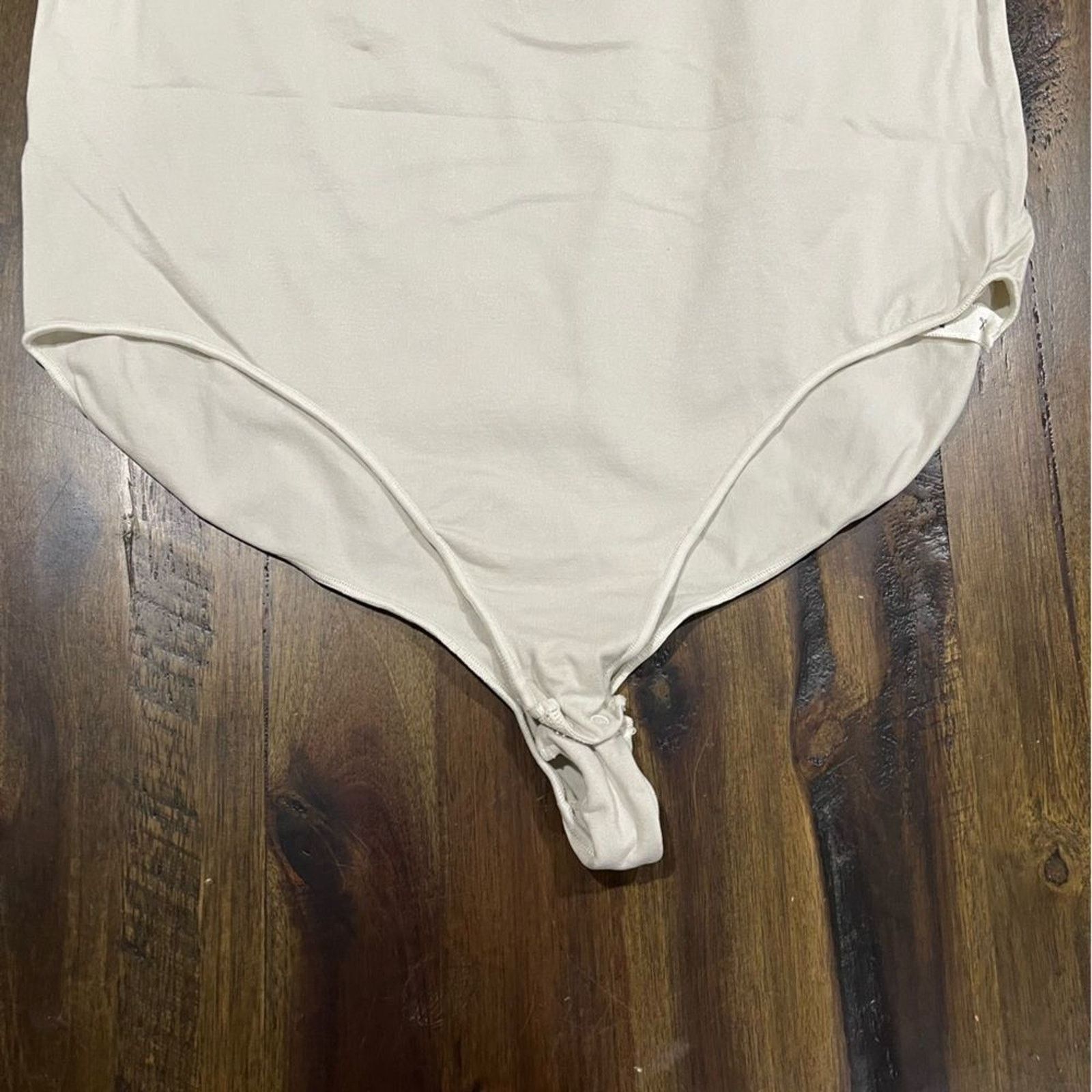 SKIMS NWOT Skims Essentials Scoop Neck Bodysuit Bone - Size 2X/3X Size XXL / US 16-18 / IT 52-54 - 2 Thumbnail