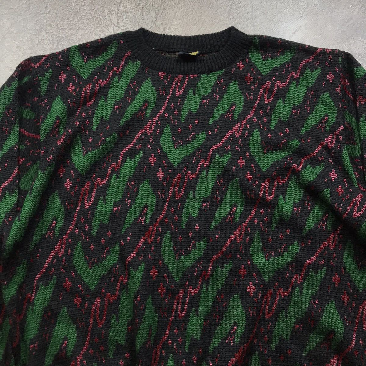Vintage Vintage 90s Abstract Knit Sweater Oversized Grunge Y2K M Size US M / EU 48-50 / 2 - 3 Thumbnail
