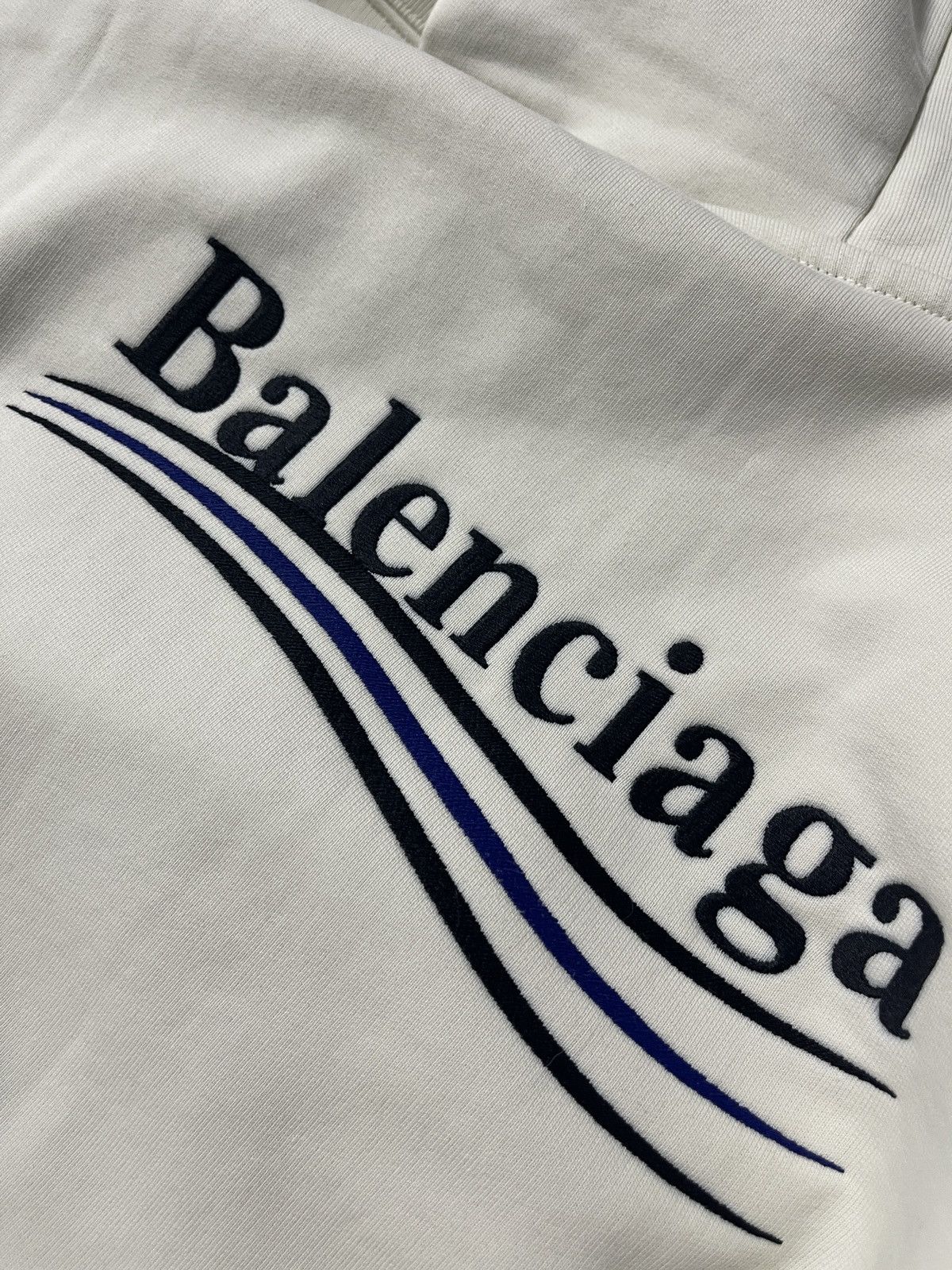 Balenciaga Balenciaga Political Logo Hoodie White Size US XS / EU 42 / 0 - 7 Thumbnail