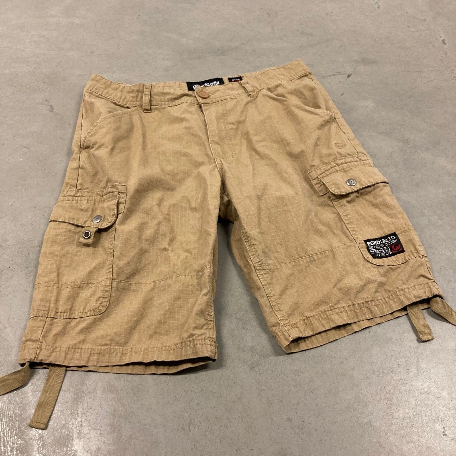 Ecko Unltd. × Vintage Y2K baggy Ecko unltd cargo shorts 32 Size US 32 / EU 48 - 1 Thumbnail