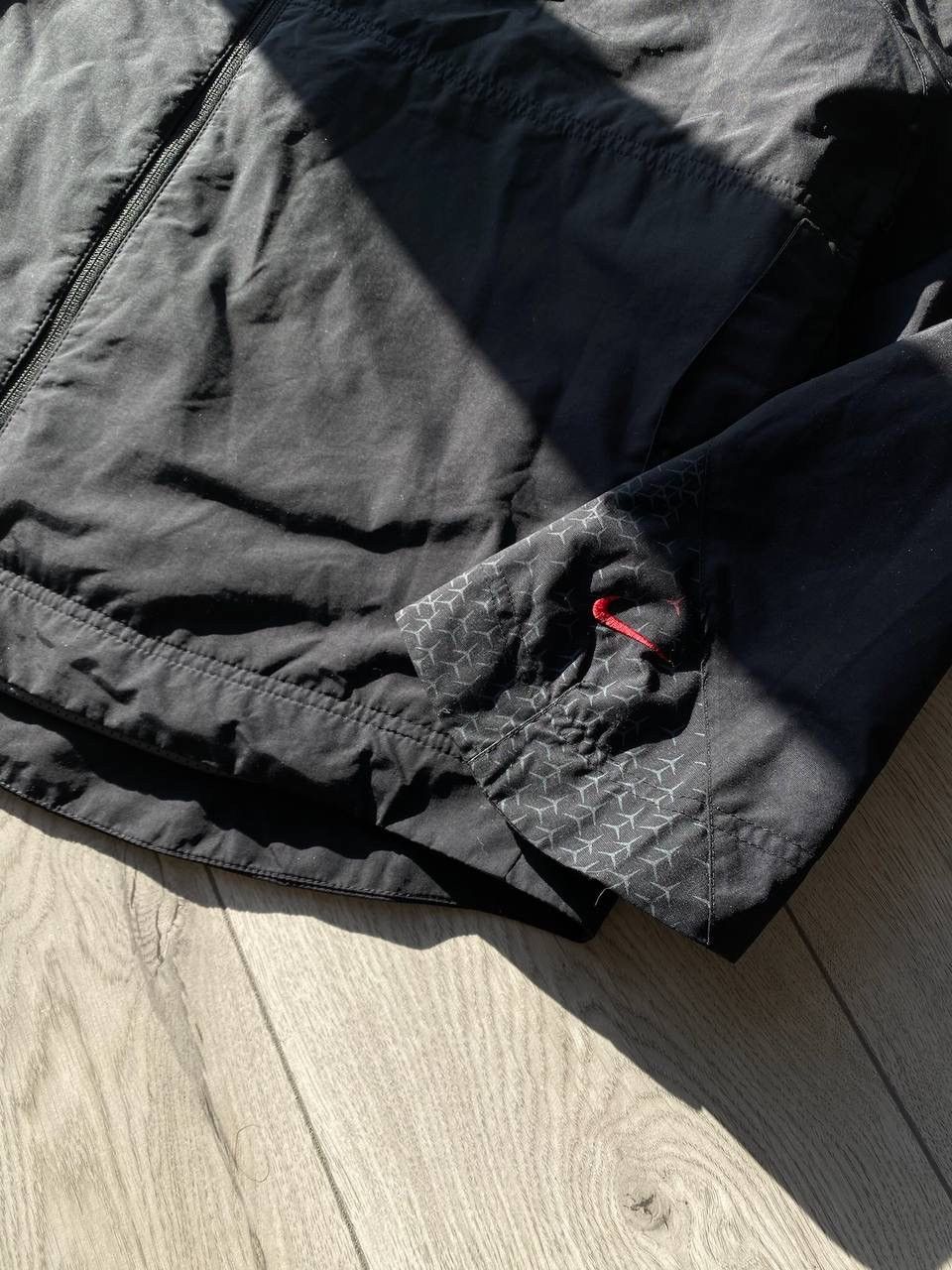 Nike × Vintage Vintage Nike Swoosh Black Nylon Jacket Y2K XL Size US XL / EU 56 / 4 - 3 Thumbnail