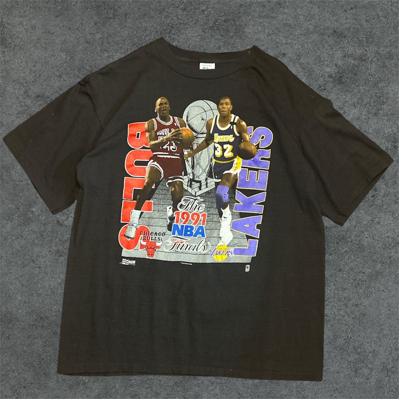 Salem Sportswear 1991 NBA Finals T-shirt - Jordan VS Magic Size US XL / EU 56 / 4 - 1 Thumbnail