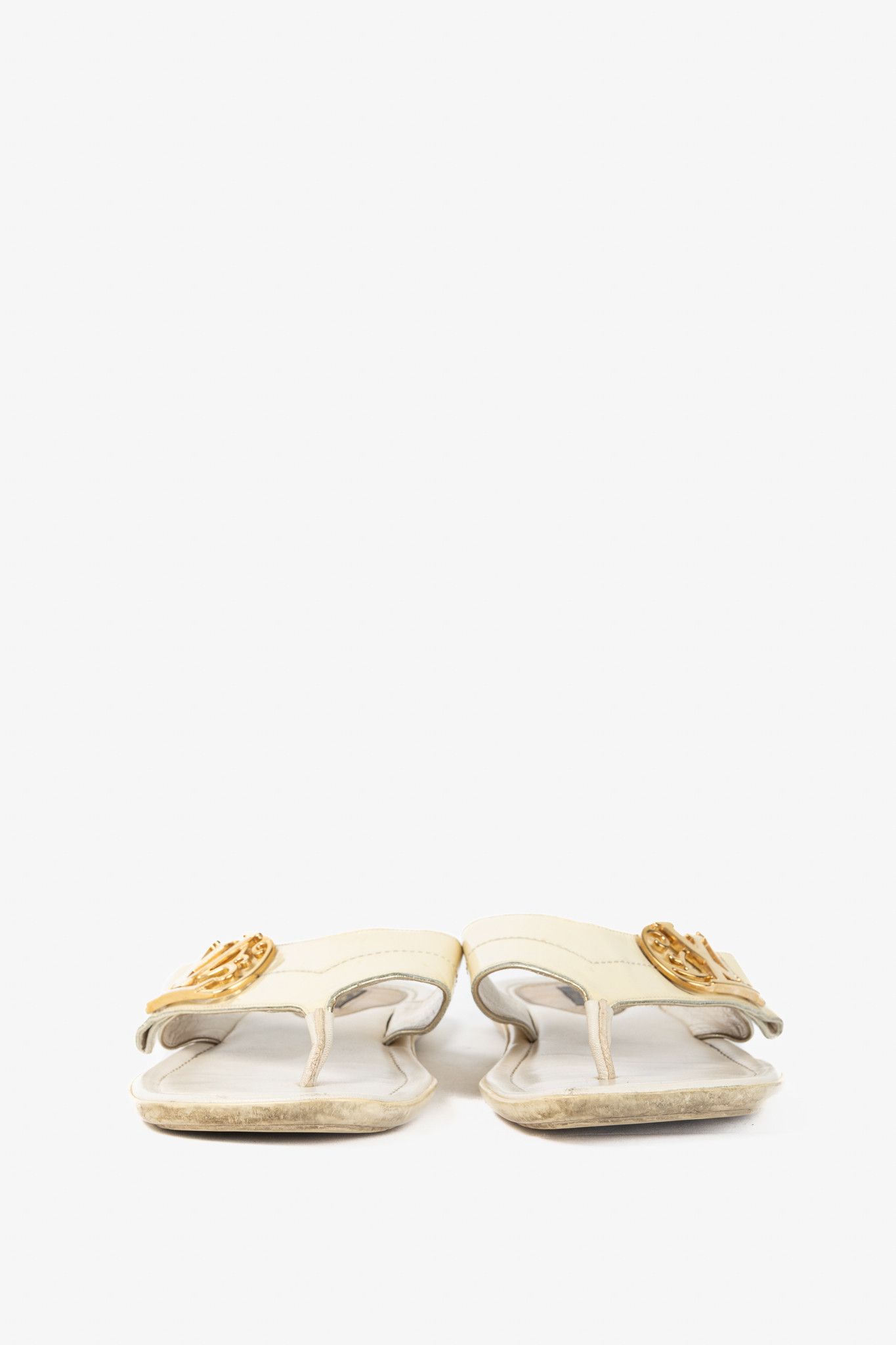 Louis Vuitton Louis Vuitton Zoé Blanc Patent-Leather LV Flat Thong Sandals Size US 8 / IT 38 - 3 Thumbnail