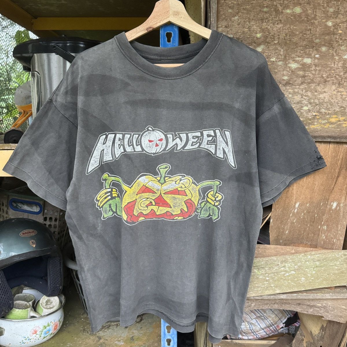 Band Tees Vintage Helloween Metal Band Nice Faded Tees Size US L / EU 52-54 / 3 - 1 Thumbnail