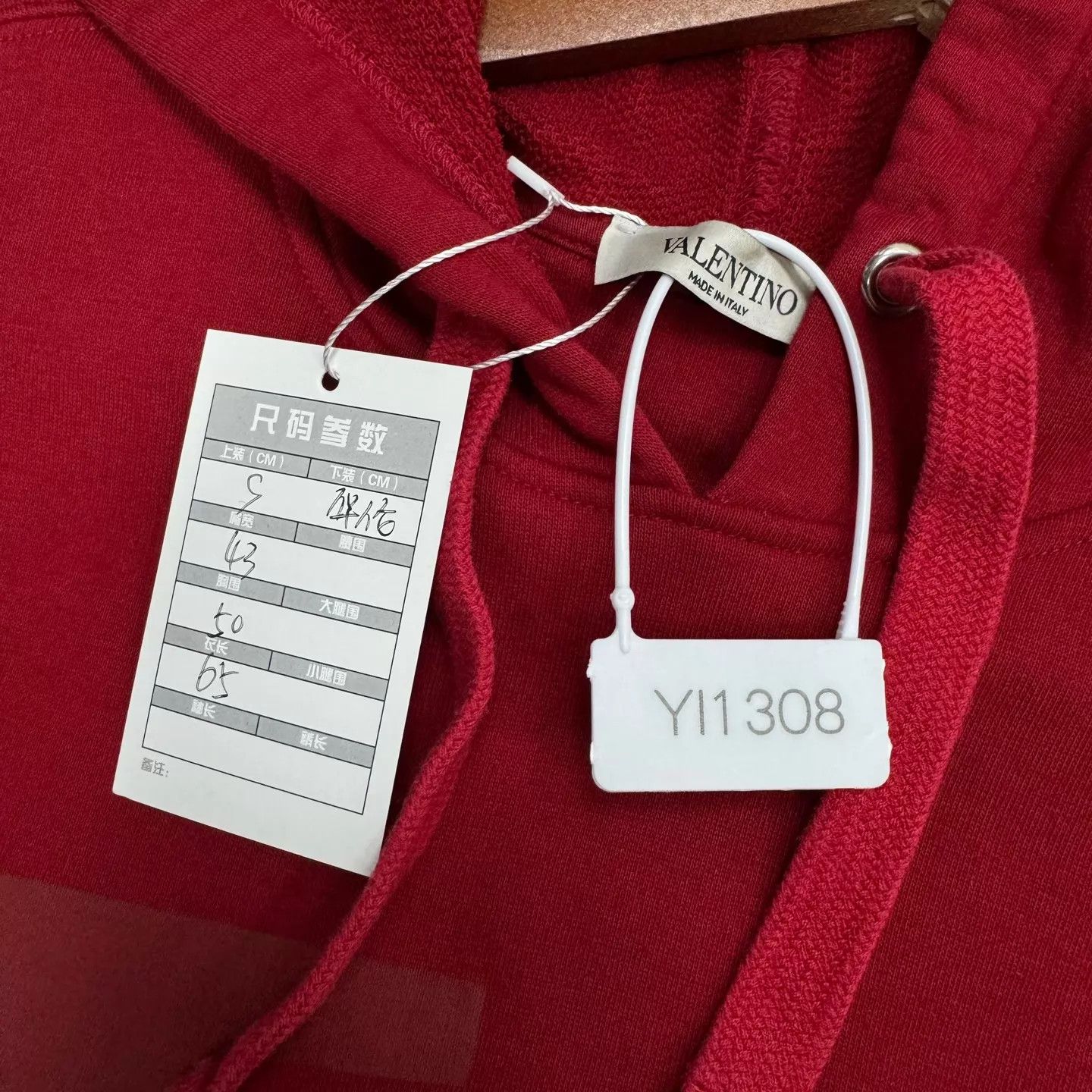 Valentino Valentino big logo red hoodie like new size S Size S / US 4 / IT 40 - 7 Thumbnail