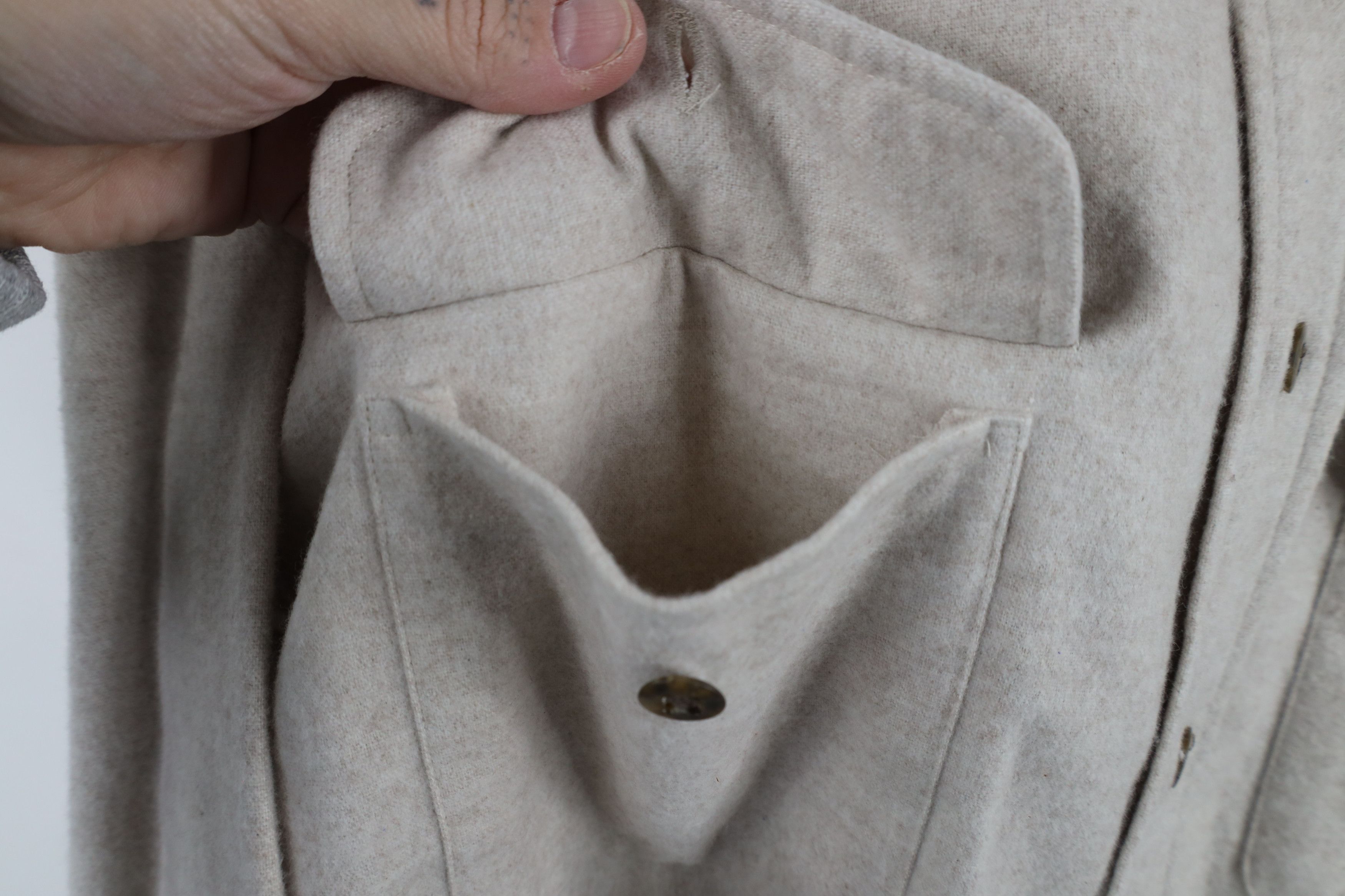 Vintage Vintage 90s Streetwear Chamois Cloth Button Shirt Beige Size US L / EU 52-54 / 3 - 7 Thumbnail
