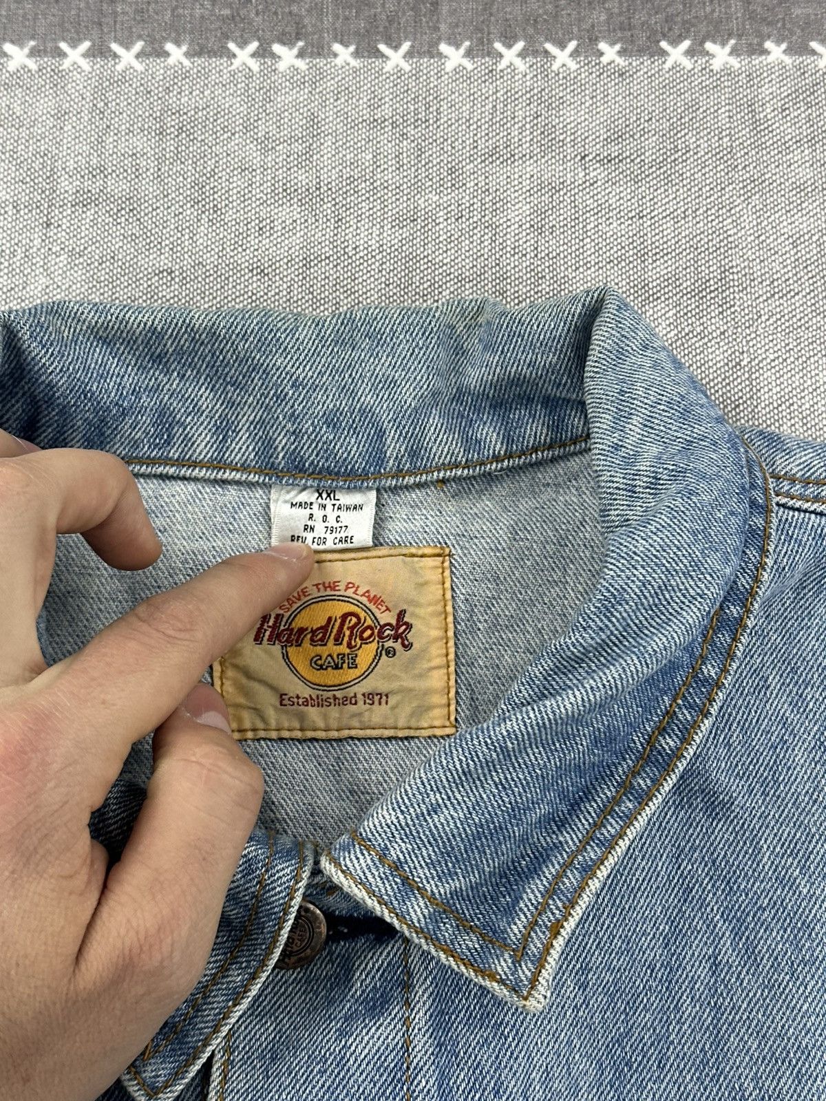 Hard Rock Cafe Vintage Hard Rock Cafe New York Embroidered Denim Jacket XXL Size US XXL / EU 58 / 5 - 9 Thumbnail