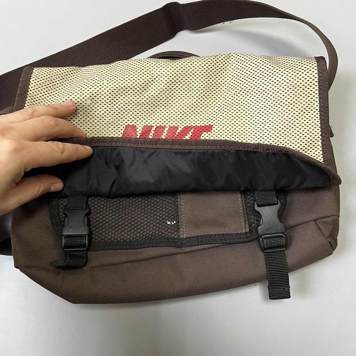 Nike × Vintage Nike Vintage Crossbody Bag Swoosh y2k rare Size ONE SIZE - 3 Thumbnail