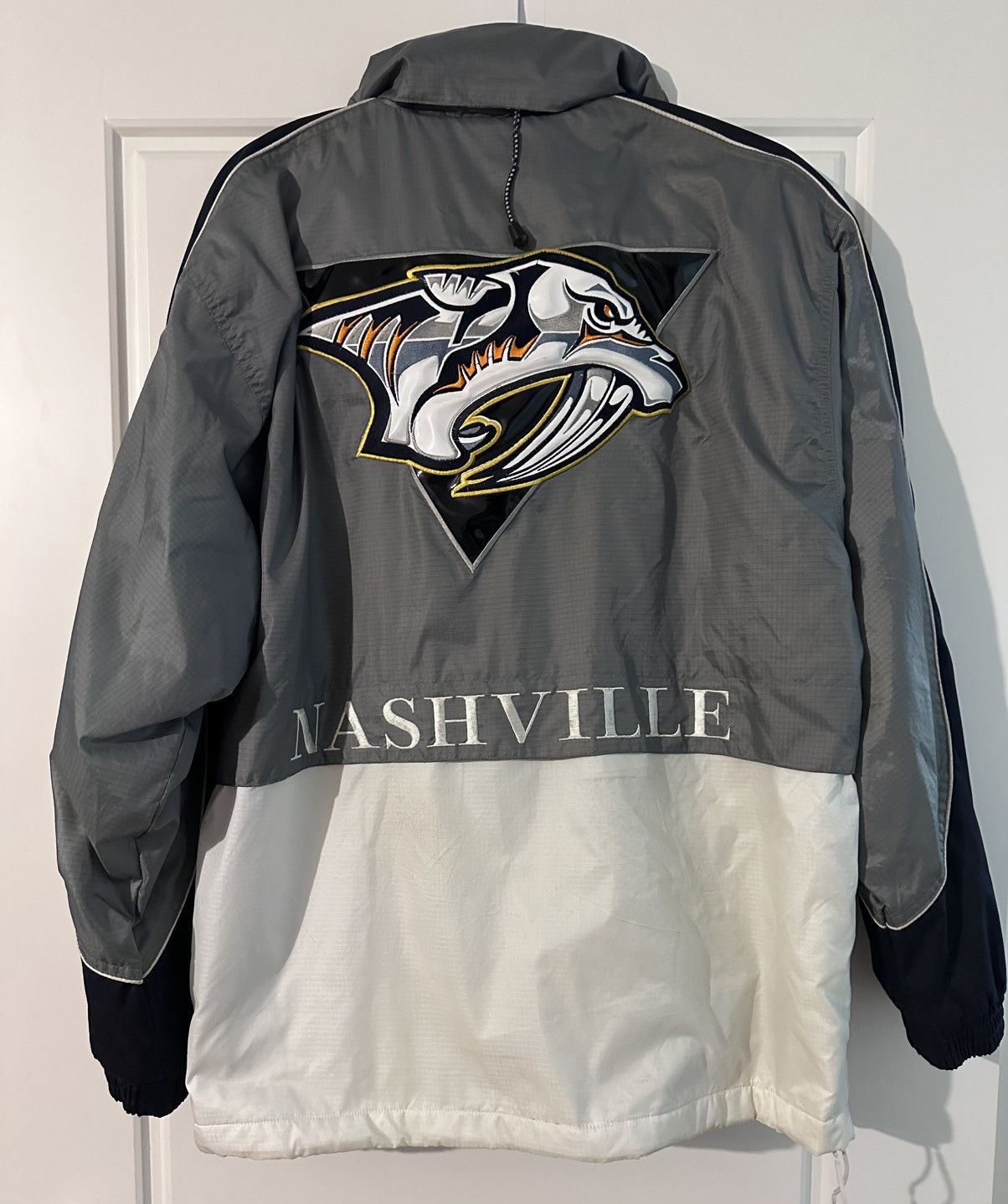 Starter Jacket NHL Nashvilie Size US S / EU 44-46 / 1 - 5 Thumbnail