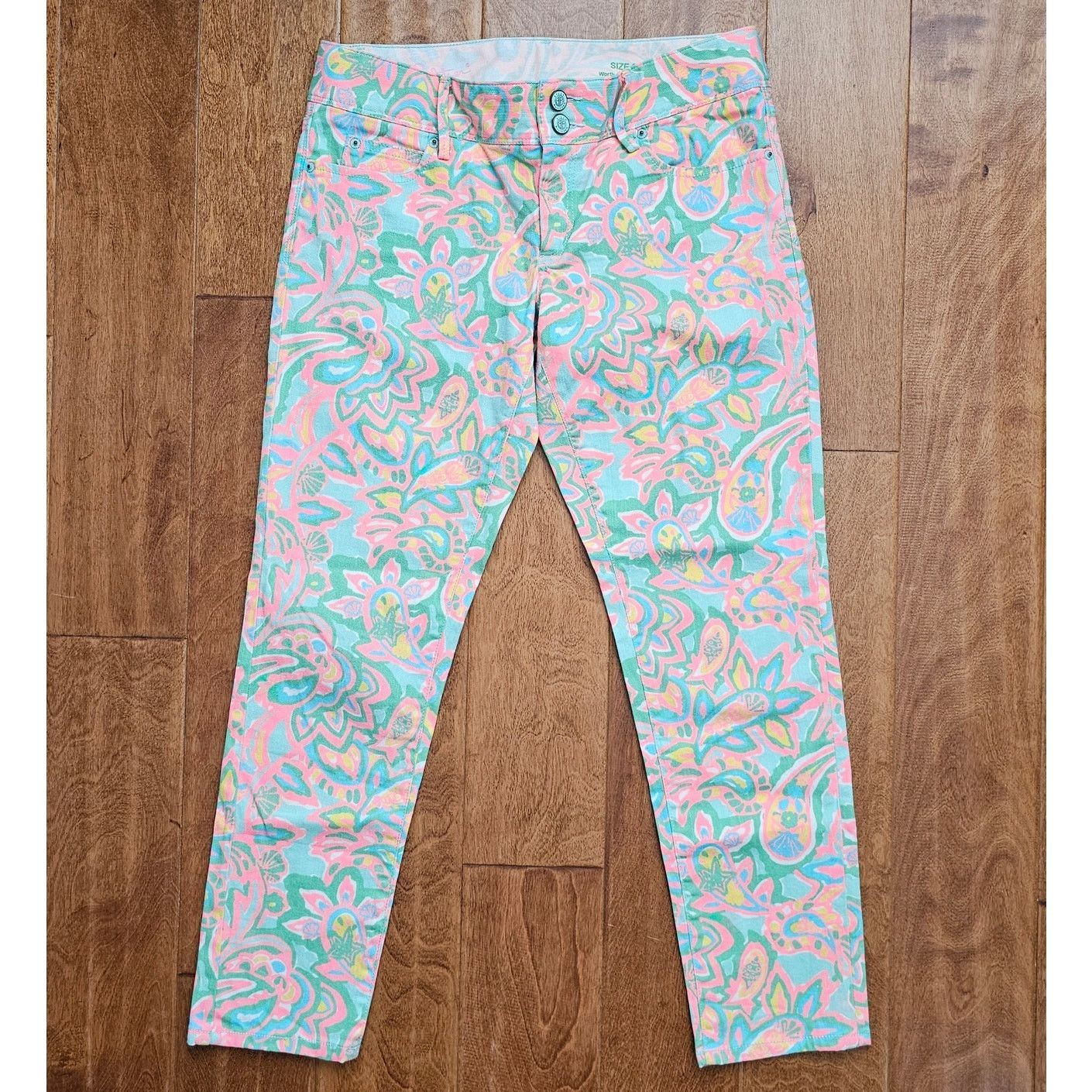Lilly Pulitzer EUC Lilly Pulitzer Worth Skinny Mini Floral Print Jeans 6 Size 28" / US 6 / IT 42 - 1 Thumbnail