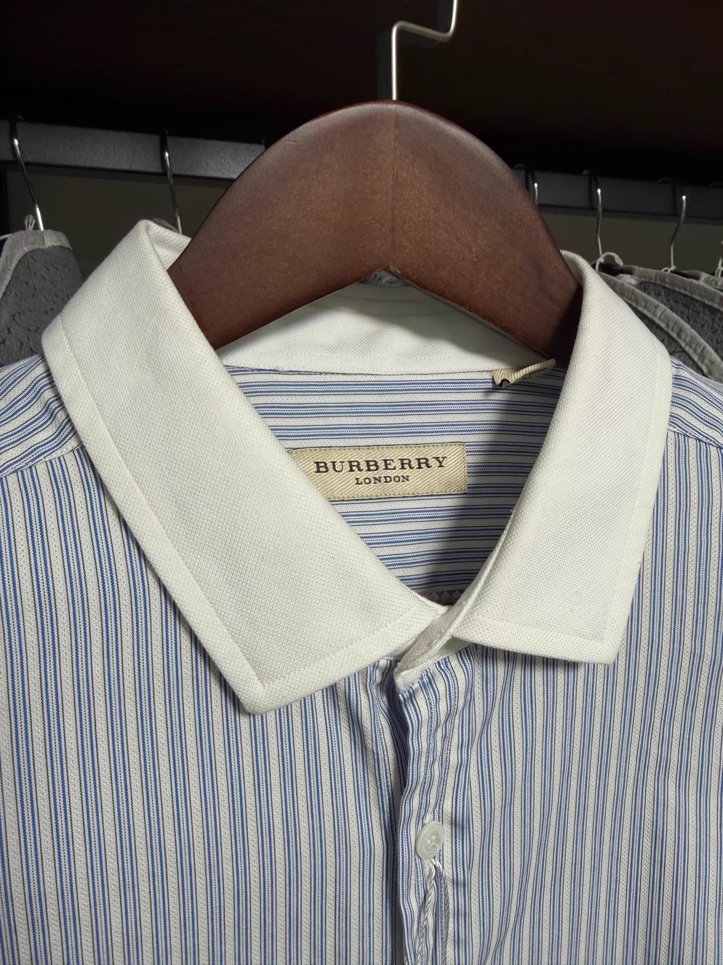 Burberry Striped Long Sleeve Button-Up Shirt with Contrast Collar Size US XXS / EU 40 - 3 Thumbnail