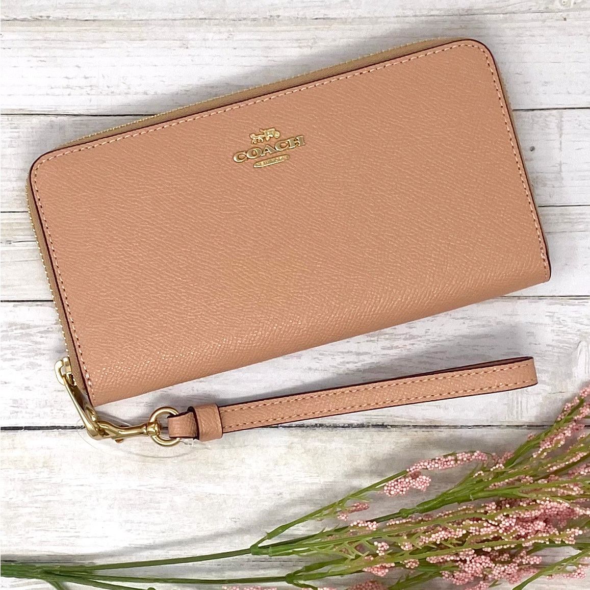 Coach Long Zip Around Wallet in Shell Pink Leather C3441 New