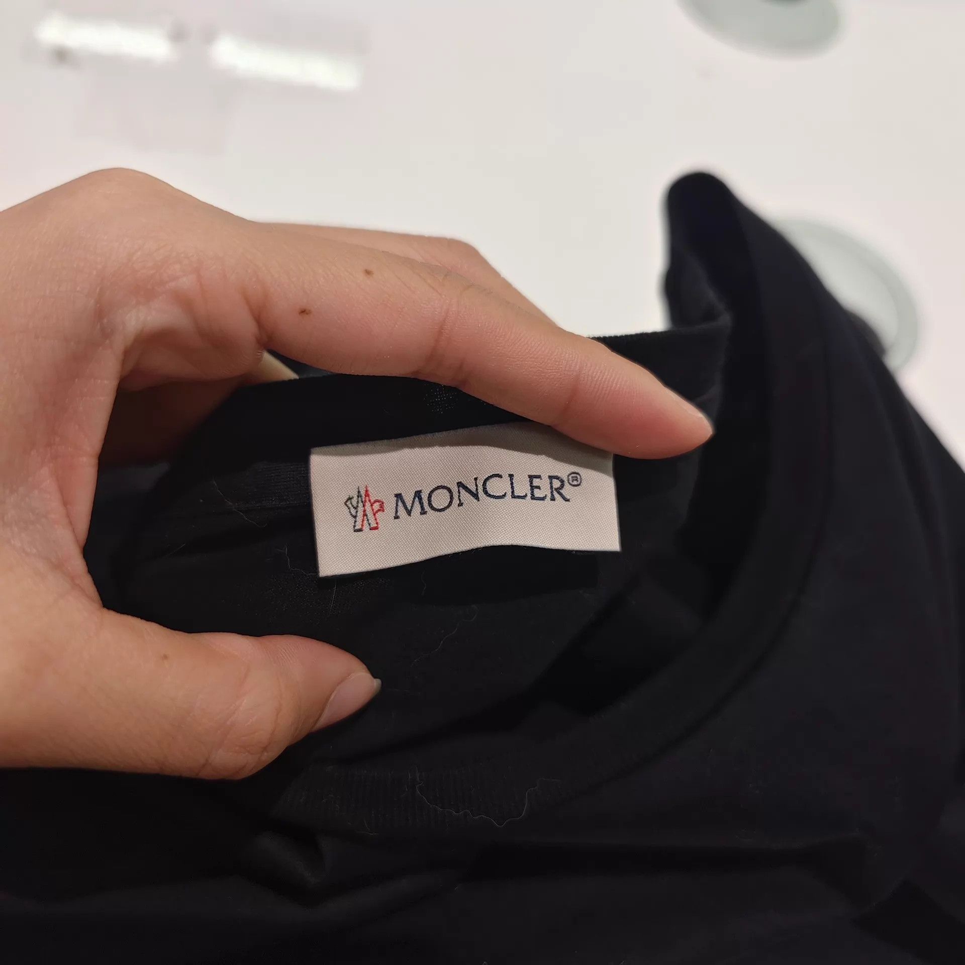 Moncler Moncler long-sleeve S 99 new Size US S / EU 44-46 / 1 - 4 Thumbnail