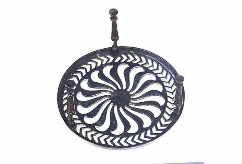 Designer Victorian Brass Round Trivet Pot Holder Size ONE SIZE - 3 Thumbnail