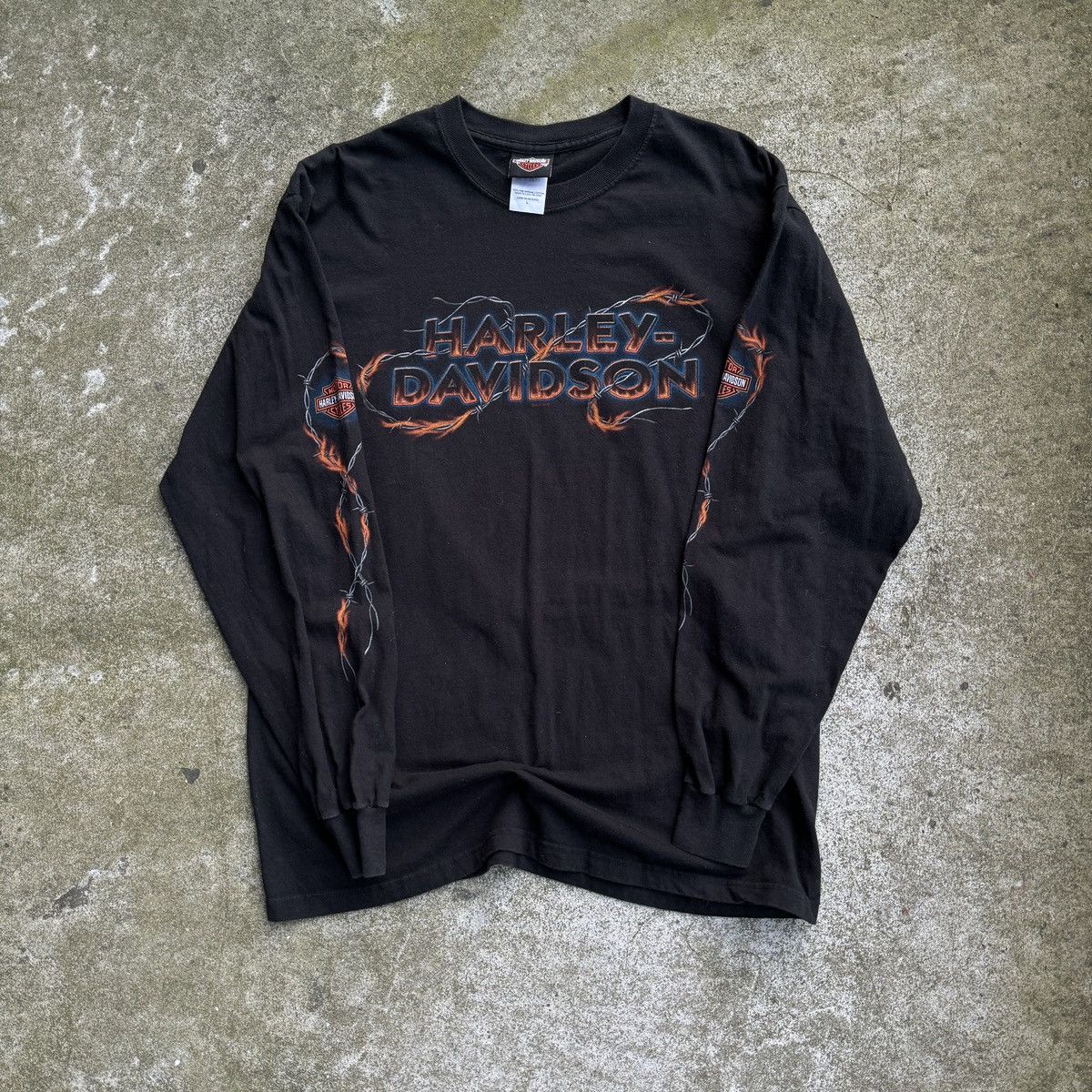 image of Harley Davidson x Vintage Harley Alcatraz Wire Flame Logo Longsleeve Tee L in Black (Size Large)