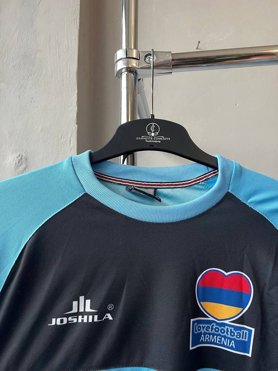 Sports Specialties ARMENIA NATIONAL TEAM RARE GK SUIT #1 SOCCER JERSEY SHIRT XL Size US XL / EU 56 / 4 - 4 Thumbnail