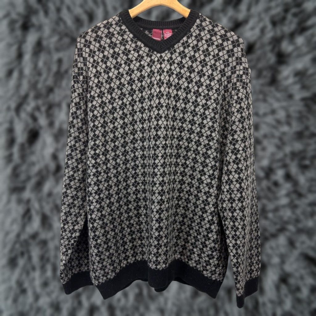 Merona VINTAGE Merona Geometric Wool Sweater Mens 2XL Pullover V-Neck Grey Black 90s Grandpa Size US XXL / EU 58 / 5 - 1 Thumbnail
