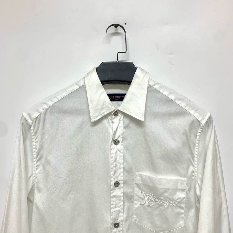 Louis Vuitton Louis Vuitton 24 New Pearl Button Shirt Size US XS / EU 42 / 0 - 3 Thumbnail
