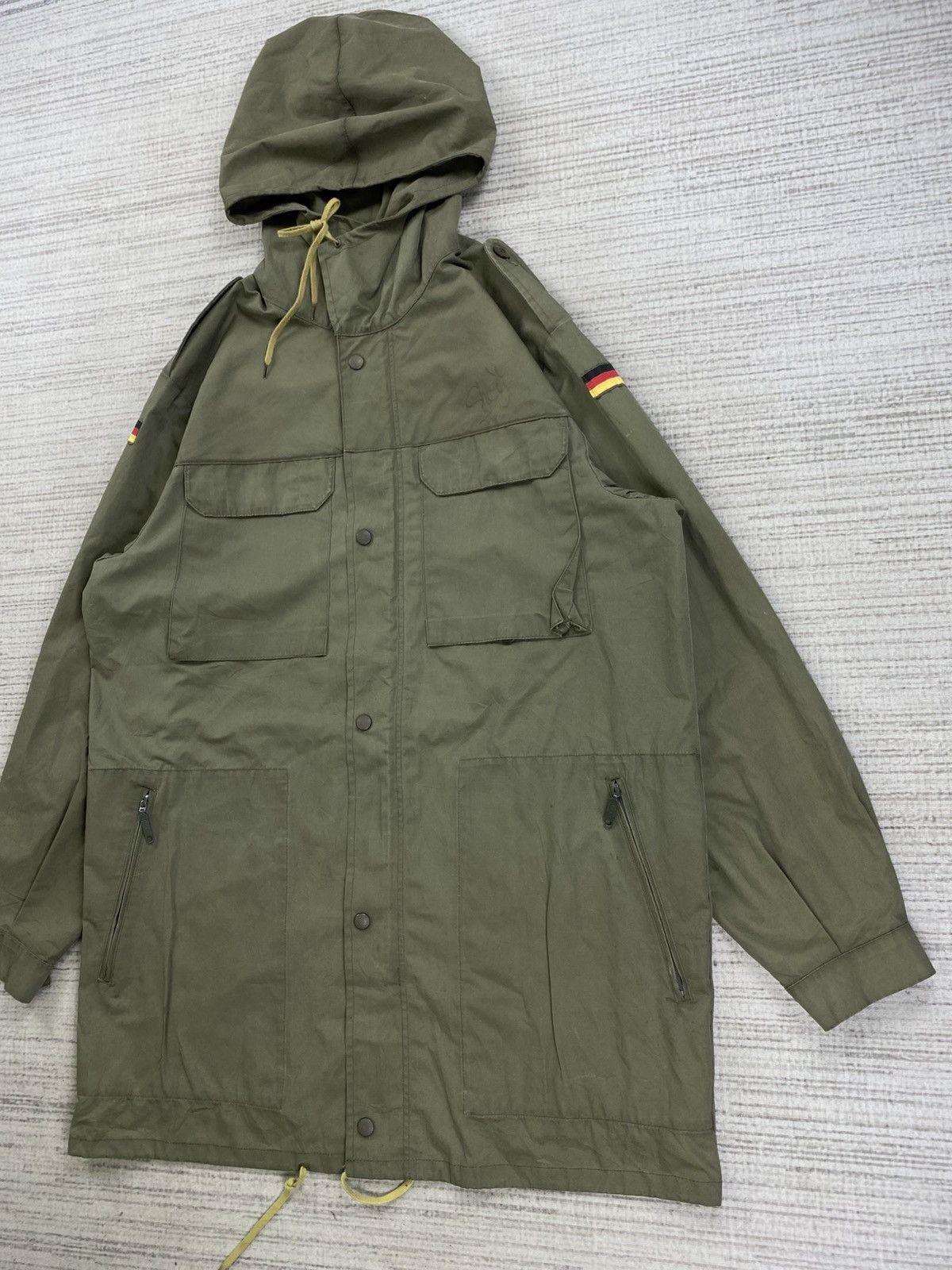 Vintage Vintage German BW (Bundeswehr) 80's OD Mountain Parka Size US XL / EU 56 / 4 - 4 Thumbnail