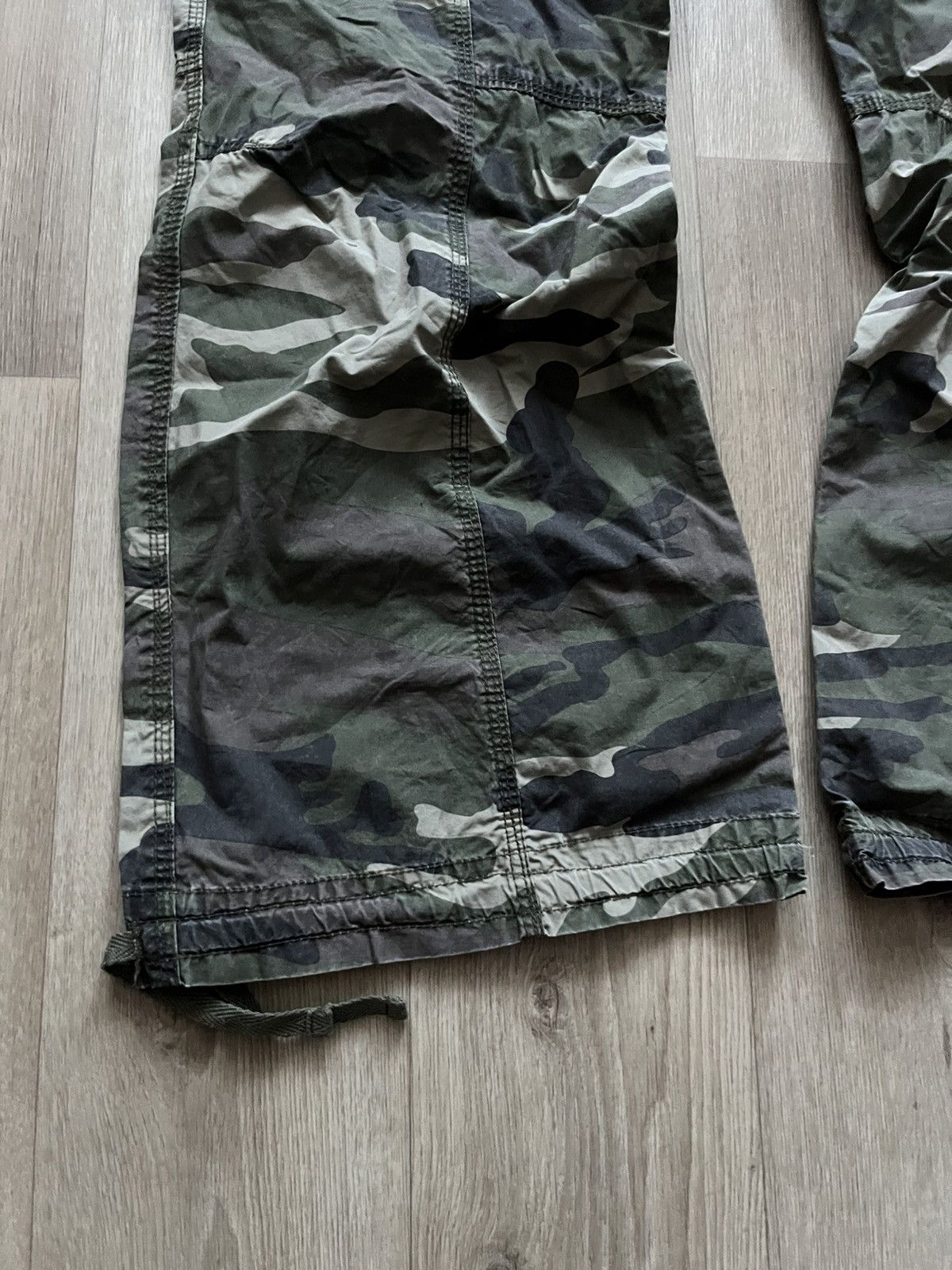 Japanese Brand Vintage Y2K Flared Camo Pants Hysteric Glamour Style Size US 31 - 4 Thumbnail