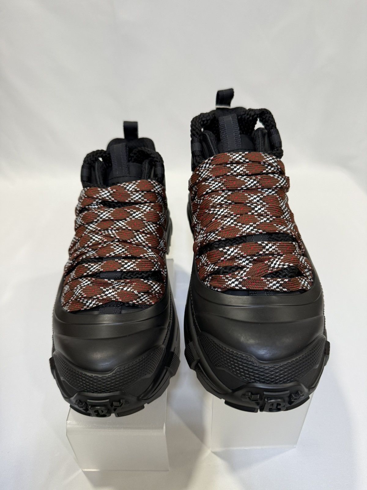 Burberry Burberry Arthur Sneaker Size US 7 / EU 40 - 2 Thumbnail