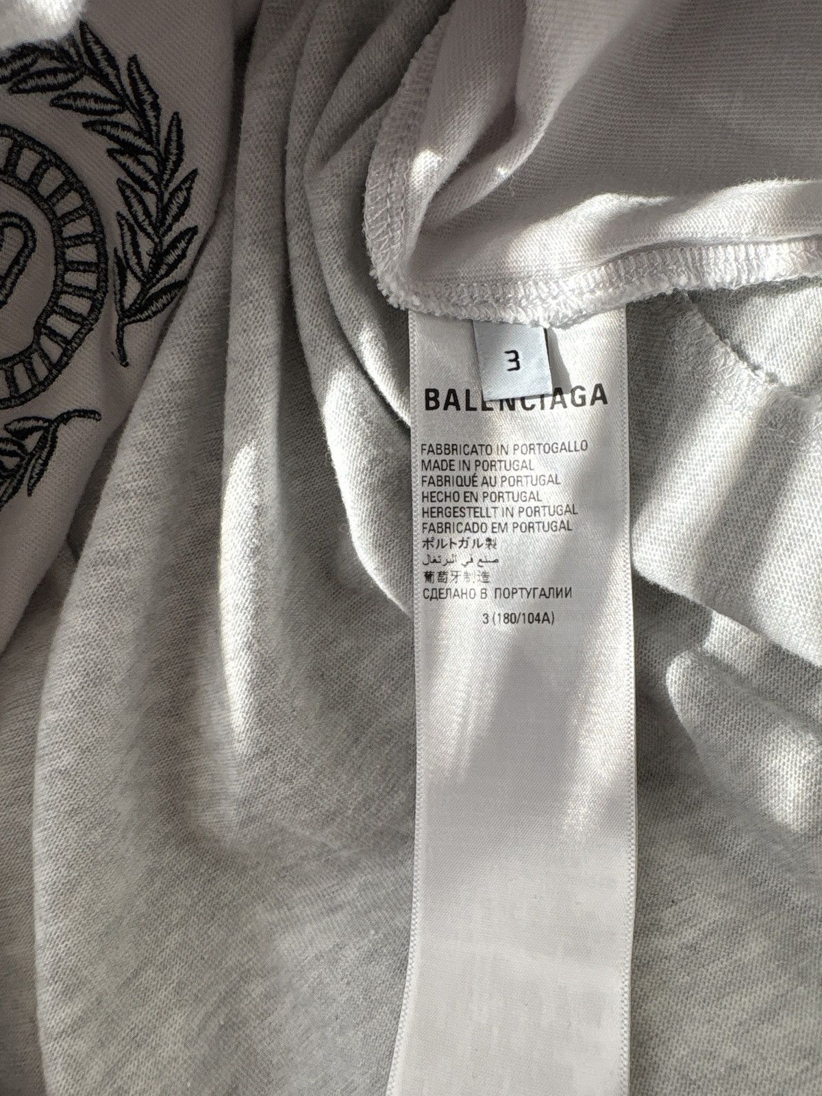 Balenciaga Balenciaga Paris Upside Down T-Shirt Size US L / EU 52-54 / 3 - 4 Thumbnail