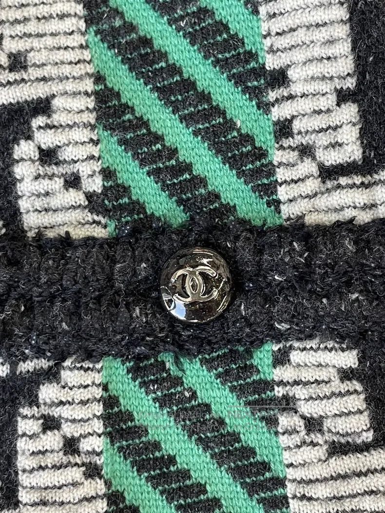 Chanel Chanel 24A green thousand-bird check colour block jacket Size XS / US 0-2 / IT 36-38 - 4 Thumbnail