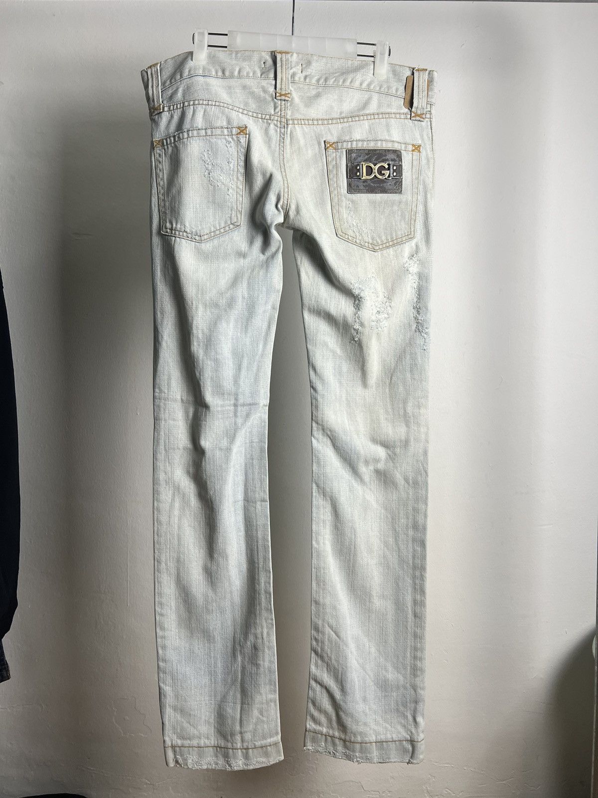 Dolce & Gabbana × Vintage Vintage Distressed Dolce&Gabbana "Love Me" Flower Denim Size US 36 / EU 52 - 7 Thumbnail