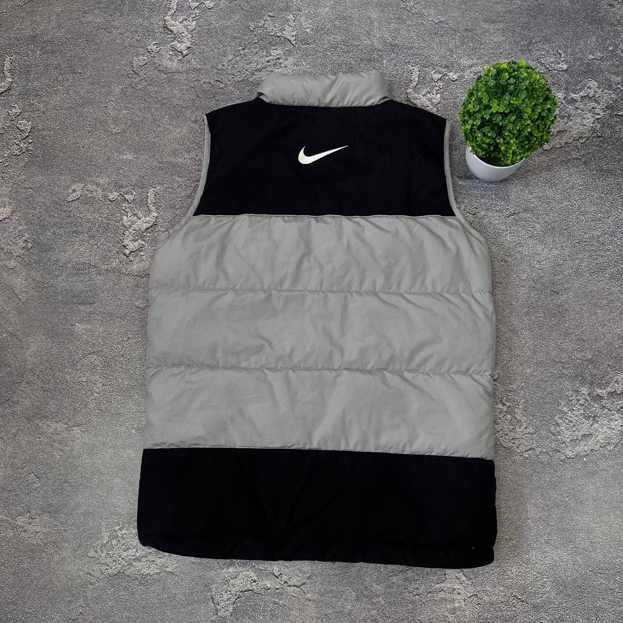 Nike Vintage 90s Nike Vest Grey Big Swoosh Logo Rare Nike Y2K Size US S / EU 44-46 / 1 - 4 Thumbnail