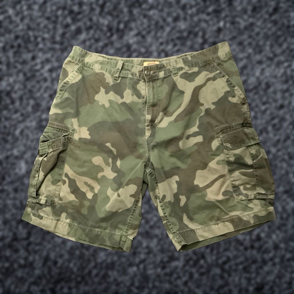 Vintage Foundry Cargo Shorts Camouflage Green 44 Mens Cargo Short - Regular Fit, Cotton, 10in Inseam, Zip, Front Flat, Pockets Size US 44 / EU 60 - 1 Thumbnail