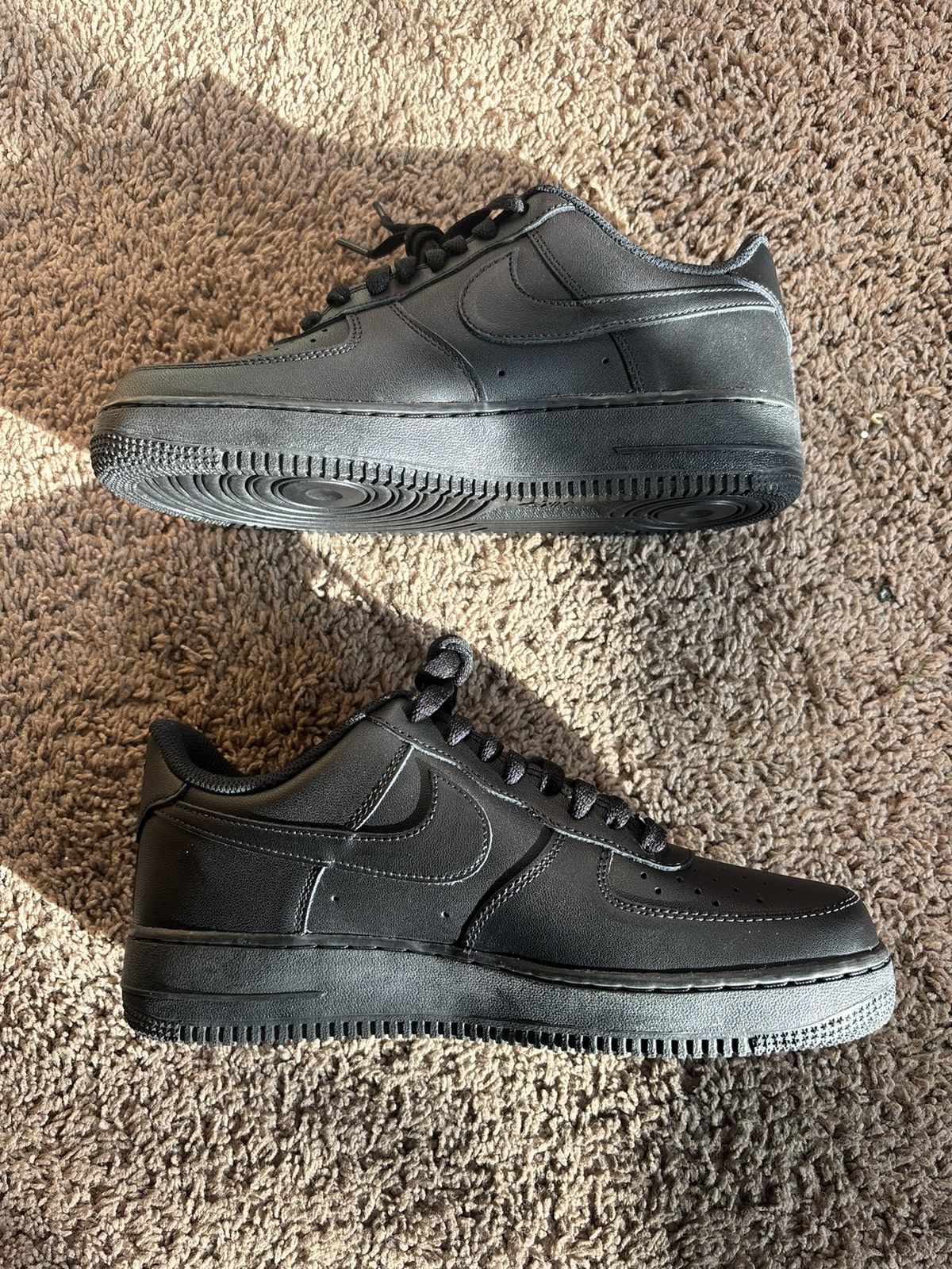 Nike Nike Air Force 1 Triple Black Size US 8 / EU 41 - 3 Thumbnail