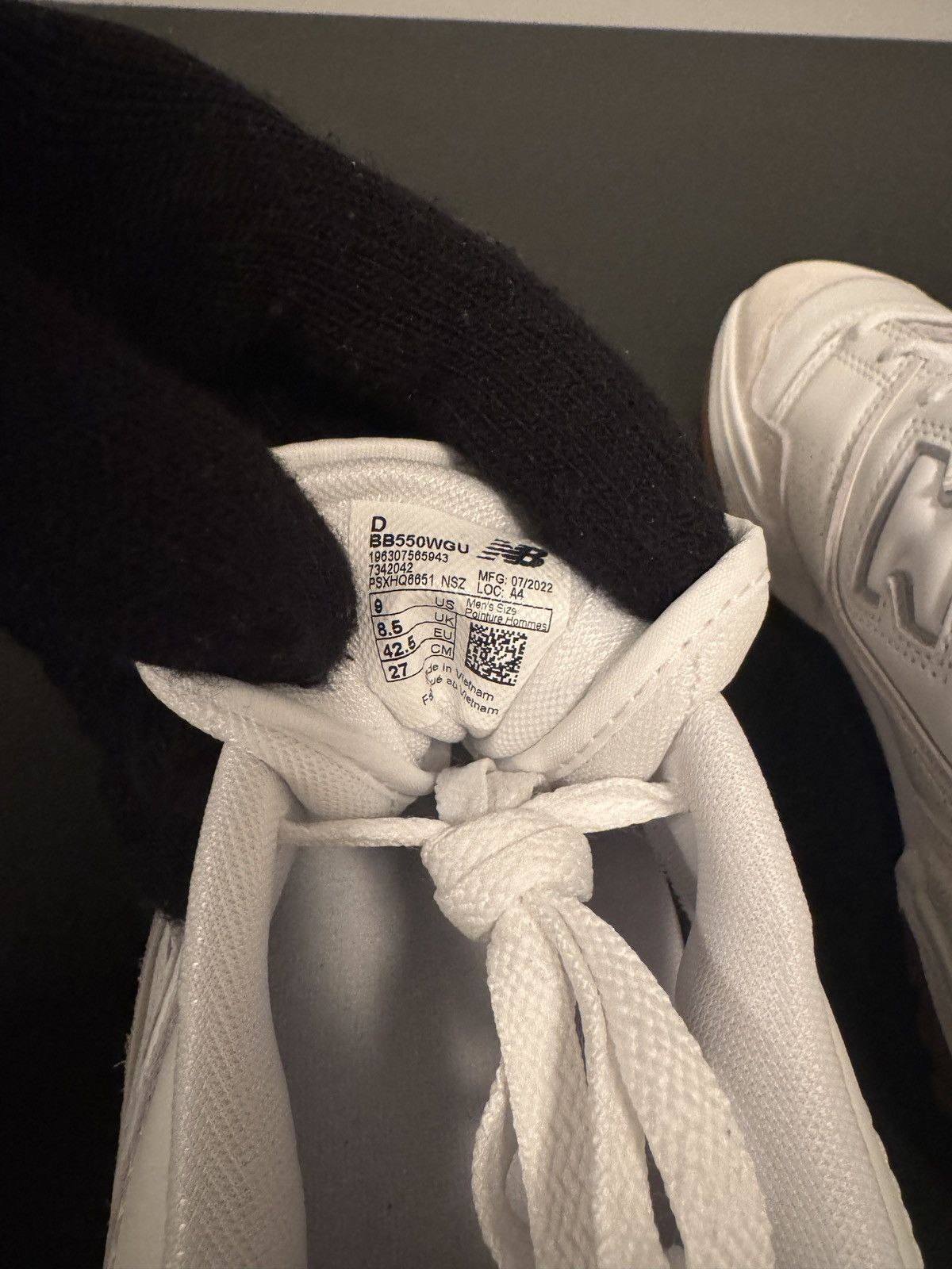 New Balance NEW BALANCE 550 WHITE GUM Size US 9 / EU 42 - 6 Thumbnail