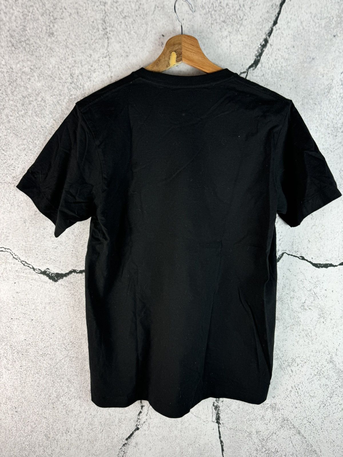 Kaws × Uniqlo Uniqlo x Kaws x Sesame Street Black Group Graphic T Shirt Size US S / EU 44-46 / 1 - 2 Thumbnail