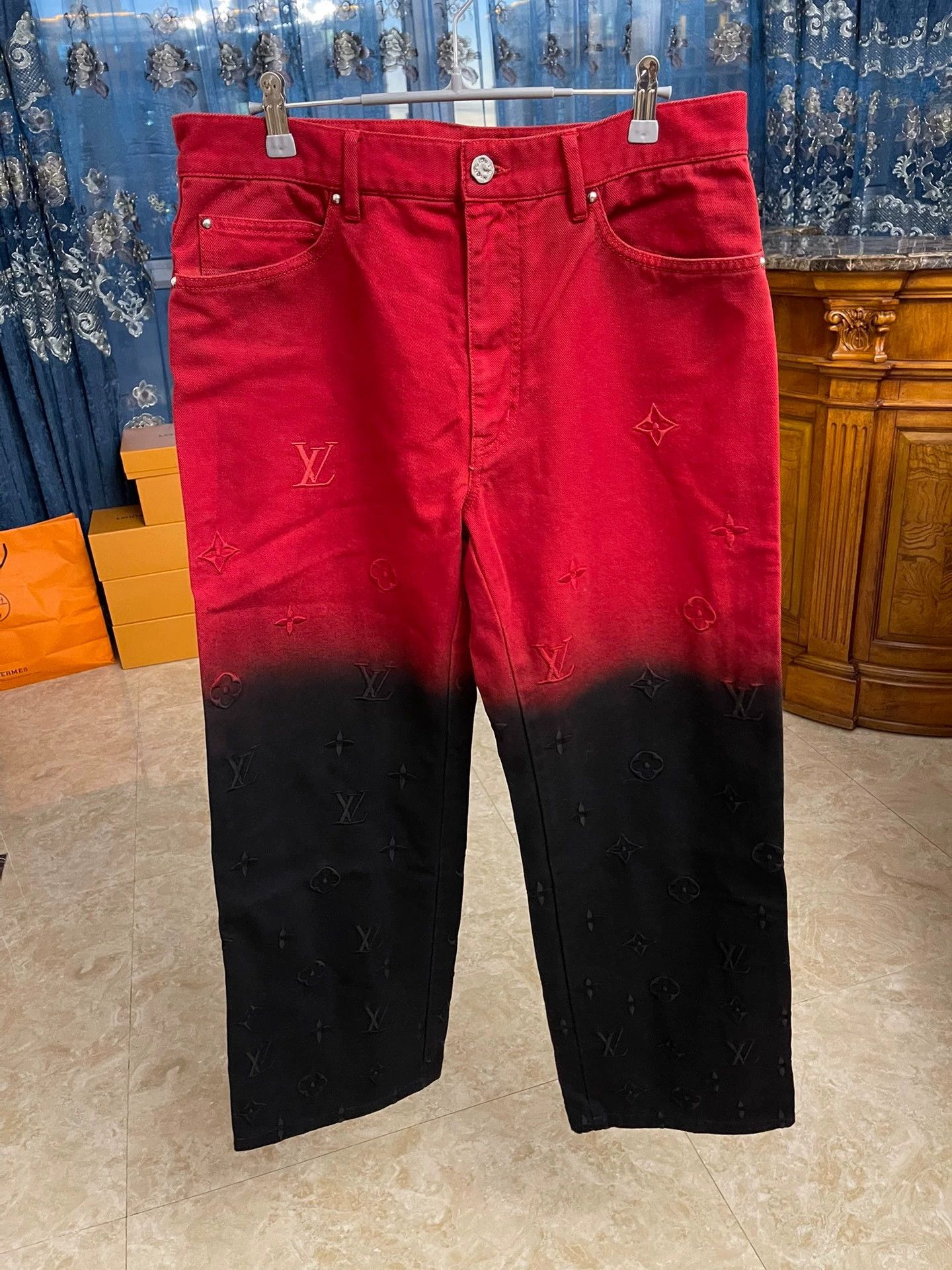 Louis Vuitton LV Flame All-Over Embroidered Logo Jeans 32W New Size US 32 / EU 48 - 1 Thumbnail