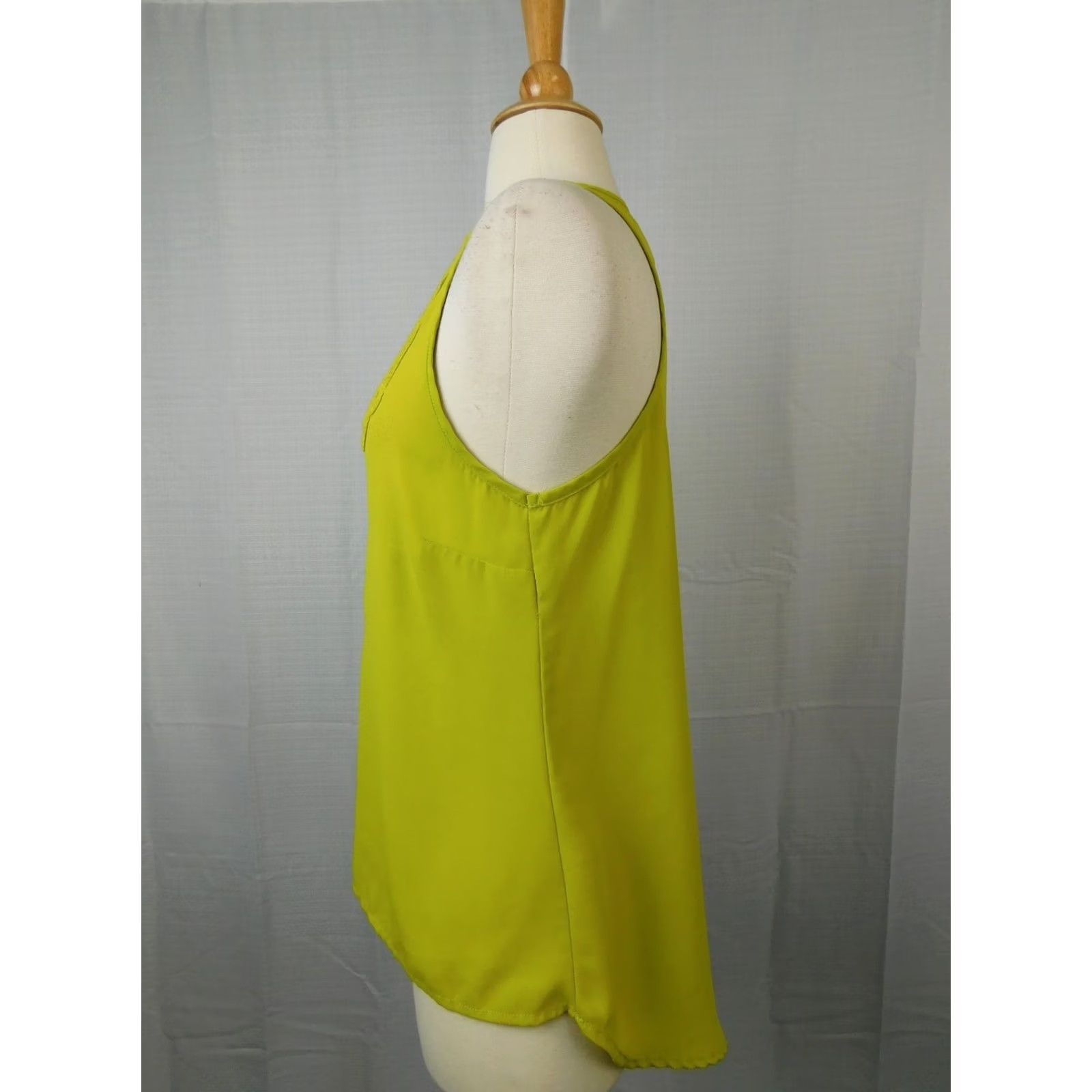 YOKE Eyeshadow Tank Top Sleeveless Scoop Neck Crochet Yoke Yellow Small Women's Blouse Shirt Summer Casual Knit Polyester Vintage No Size S / US 4 / IT 40 - 3 Thumbnail