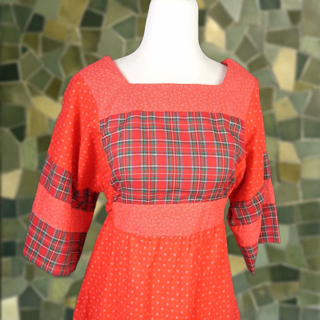 Vintage VINTAGE Brass Plum Maxi Dress 80s Red Plaid Floral Prairie 13 Cotton Bohemian Size 13 Women Size XL / US 12-14 / IT 48-50 - 1 Thumbnail
