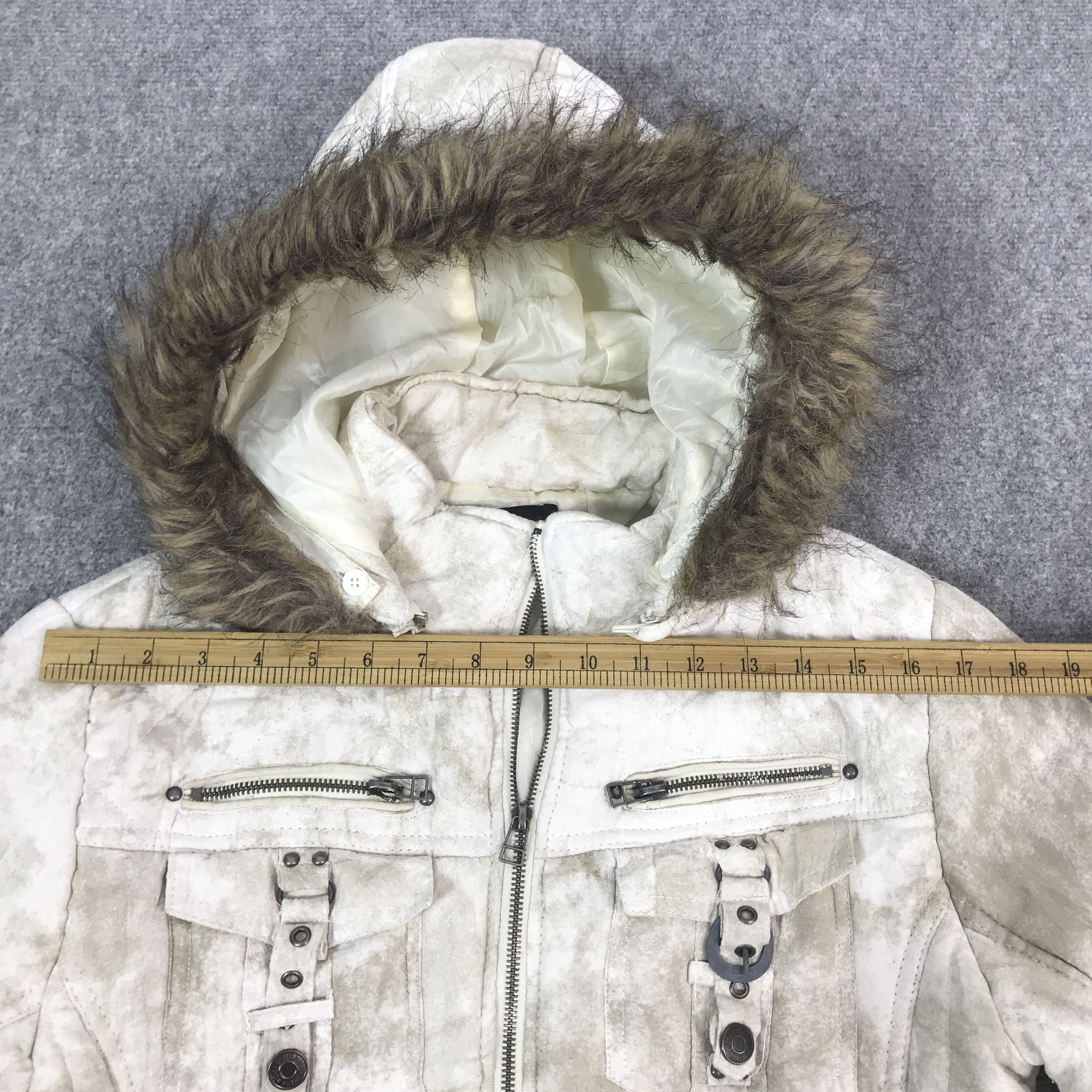 In The Attic Vtg in the attic Japan quilted fur hoodie jacket Size US L / EU 52-54 / 3 - 5 Thumbnail