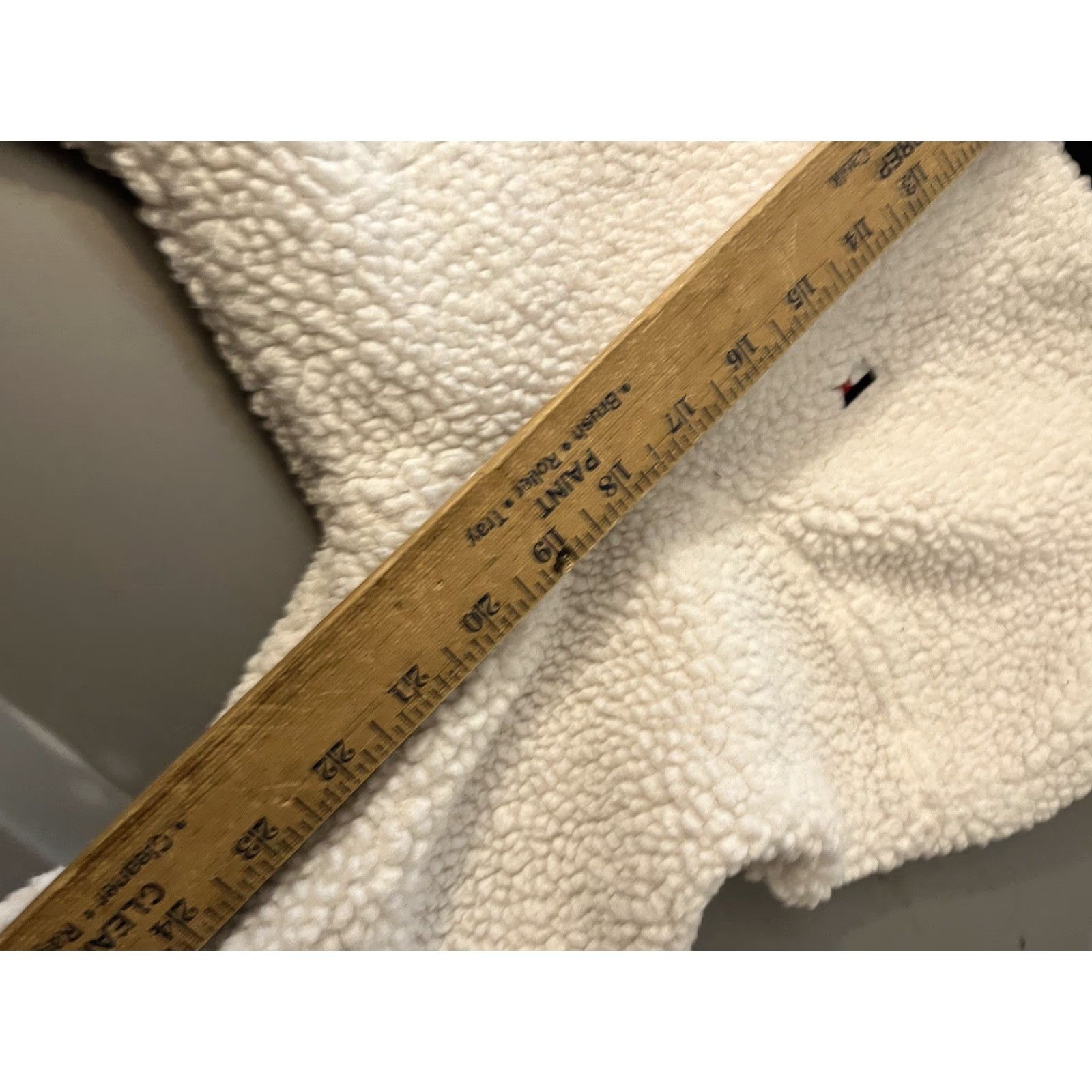 Tommy Hilfiger VINTAGE Tommy Hilfiger Sport 1/4 Zip Sherpa Fleece Pullover White Womens Size L Size L / US 10 / IT 46 - 5 Thumbnail