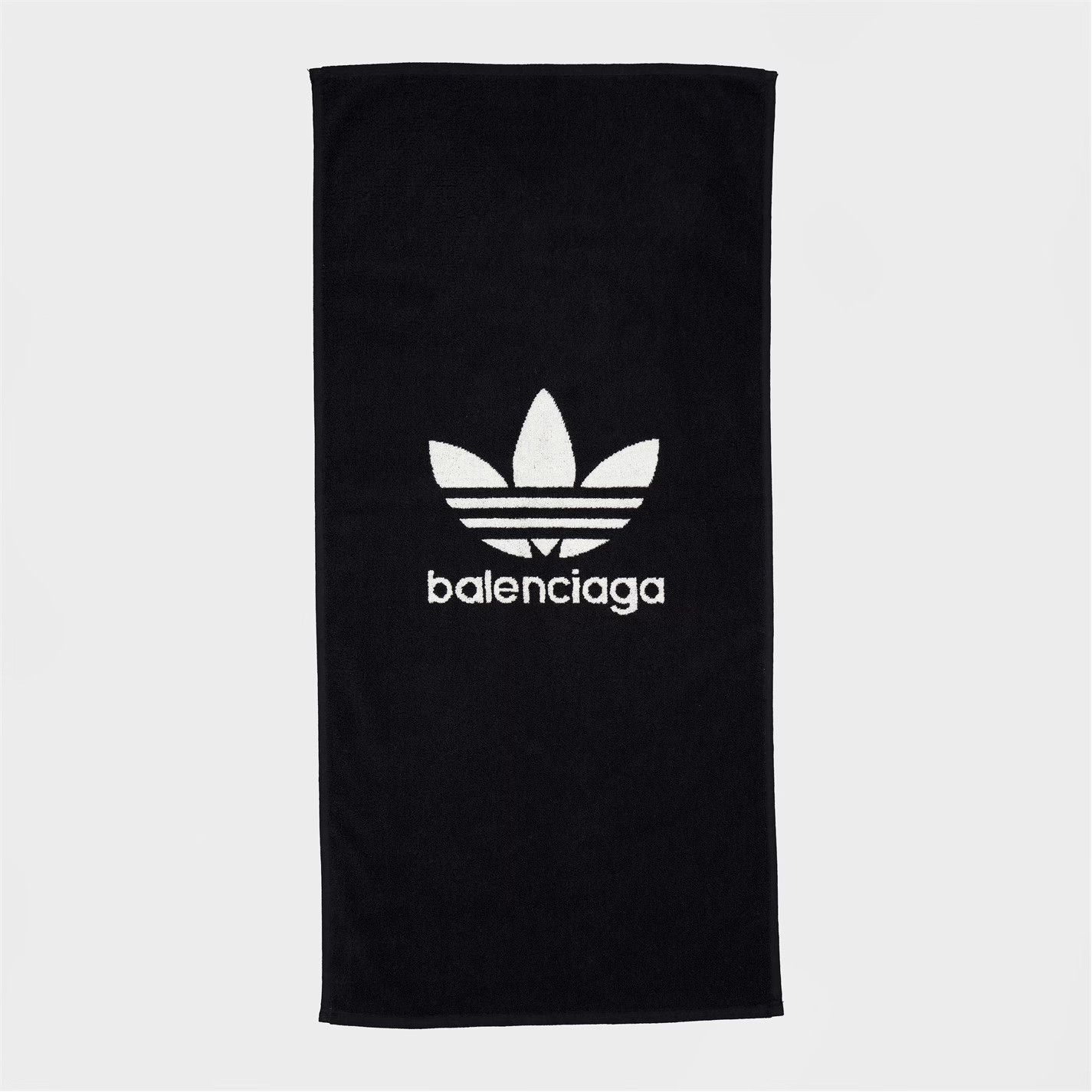 Balenciaga o1g2r1mq0526 Size: OS / Beach Towel In Black Size ONE SIZE - 1 Thumbnail
